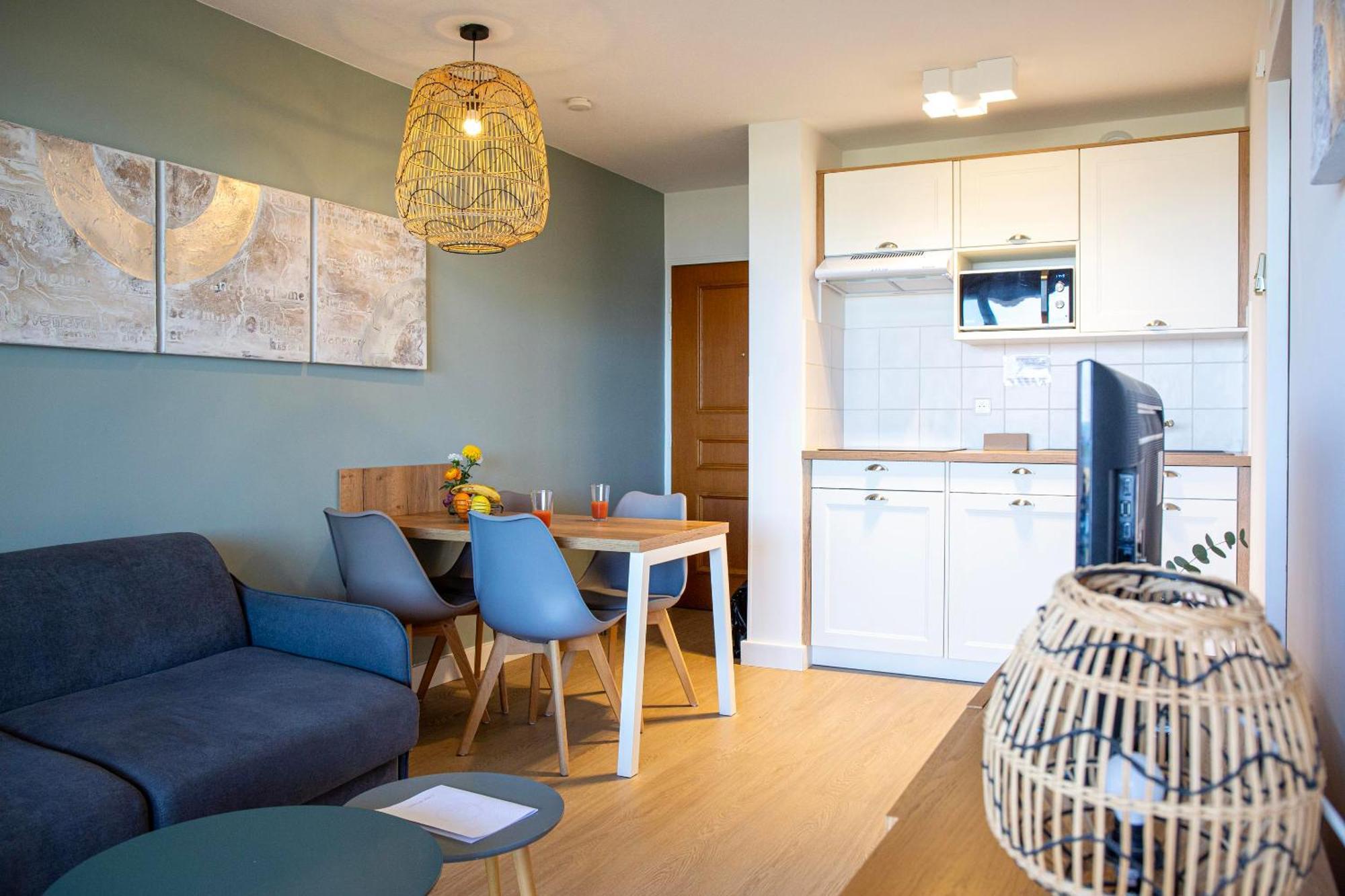 One-Bedroom Apartment Sea Side on Ground Floor,1663755253:JPEG