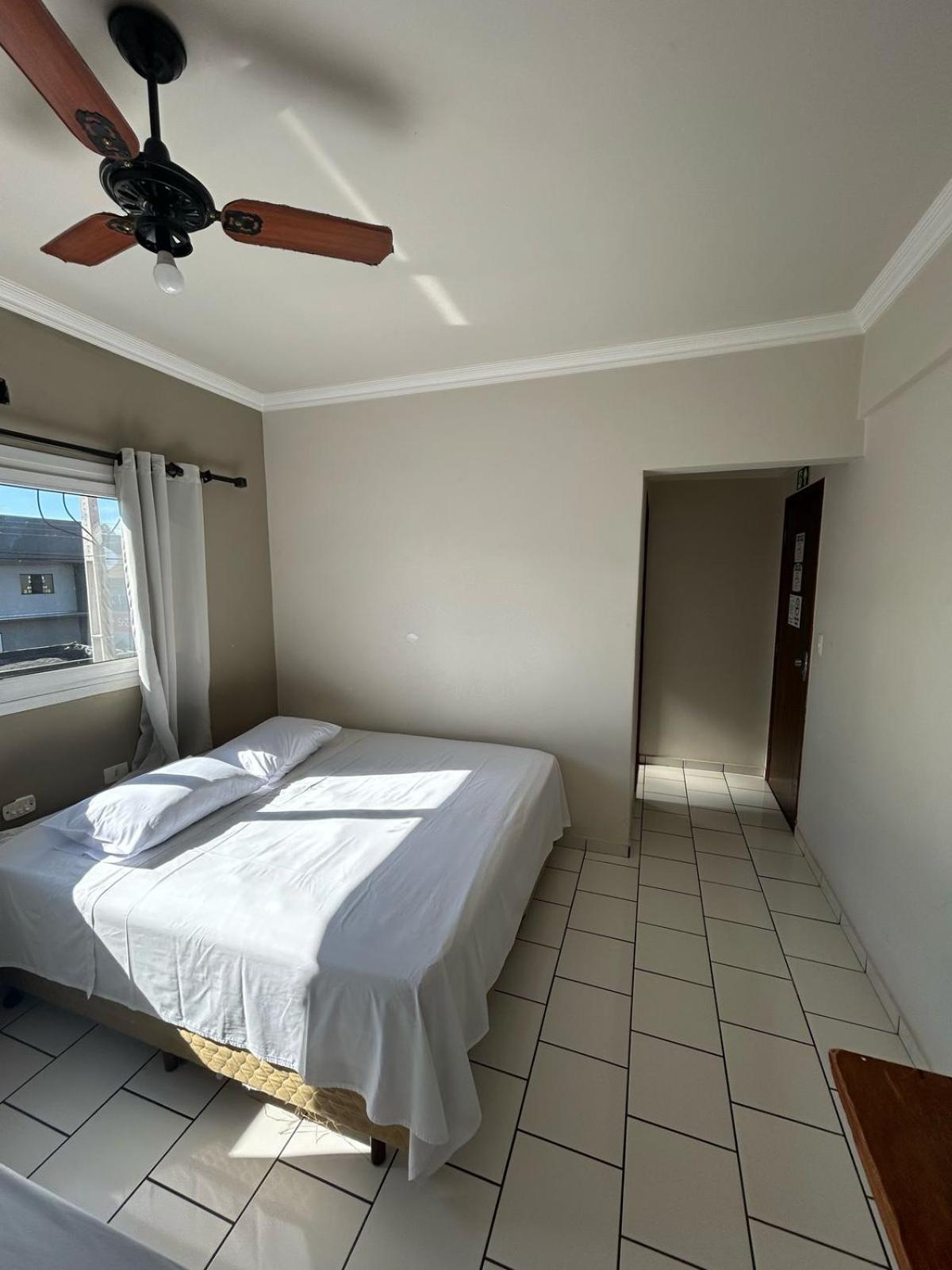 Economy Triple Room