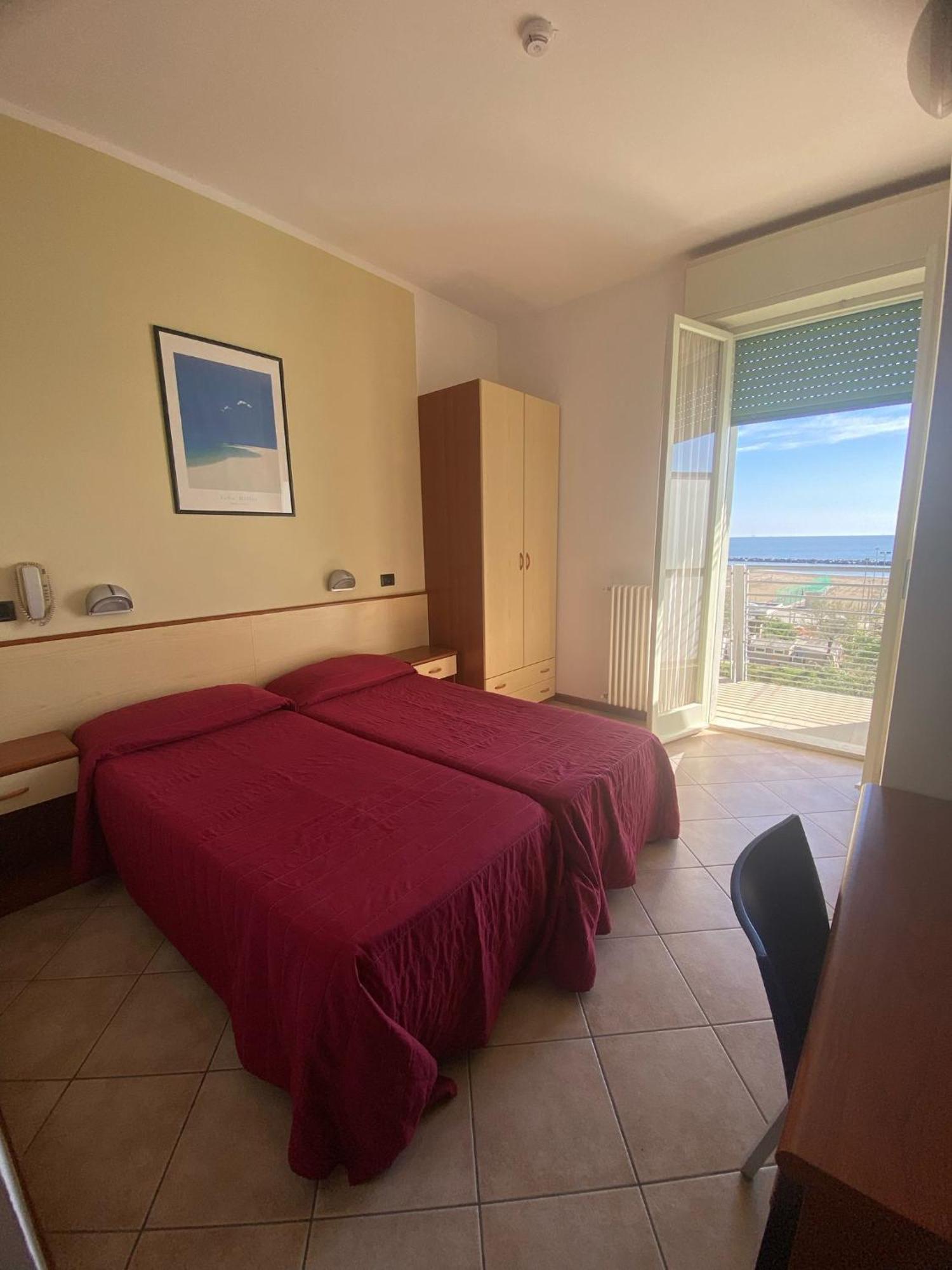 Double or Twin Room Partial Sea View