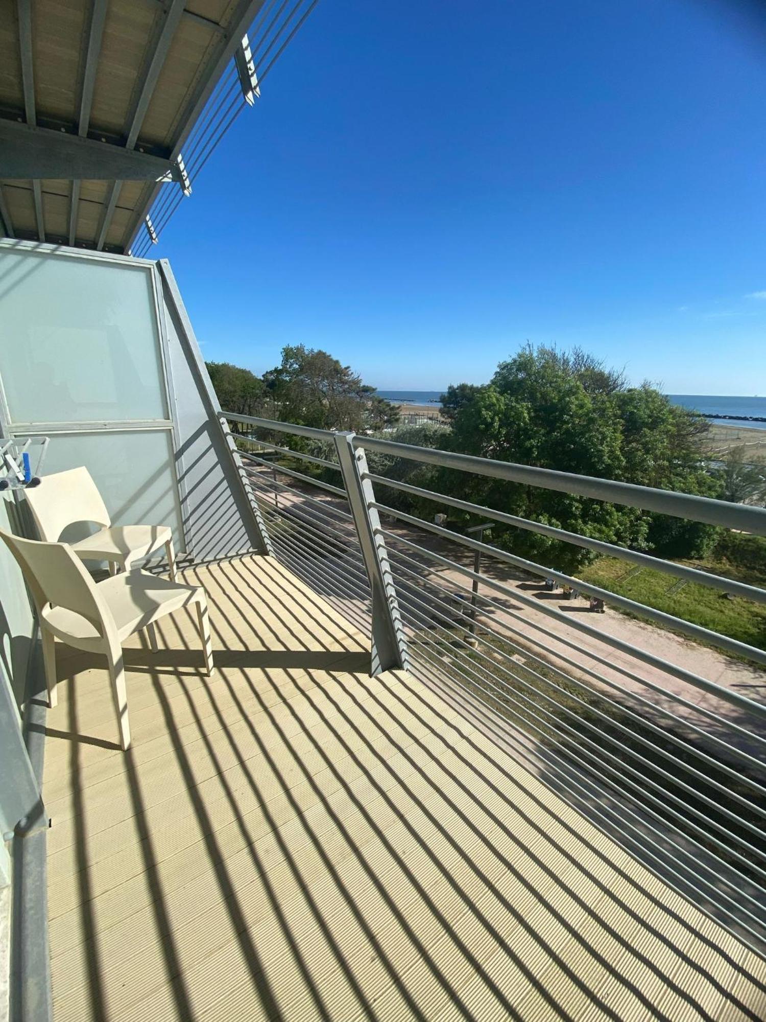 Double or Twin Room Partial Sea View