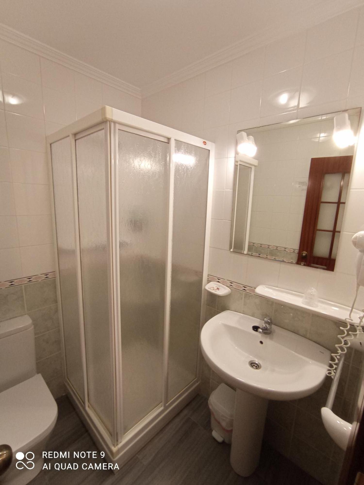 Double Room Private Bathroom