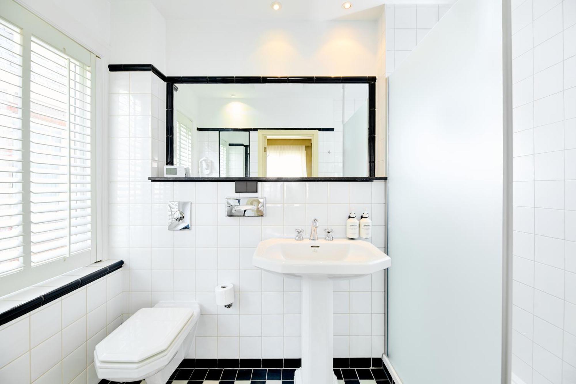 Superior Room Shower