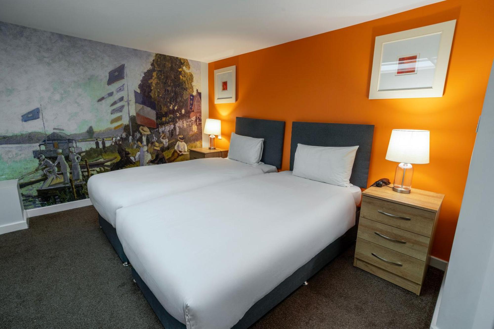 Standard Twin Room without Window