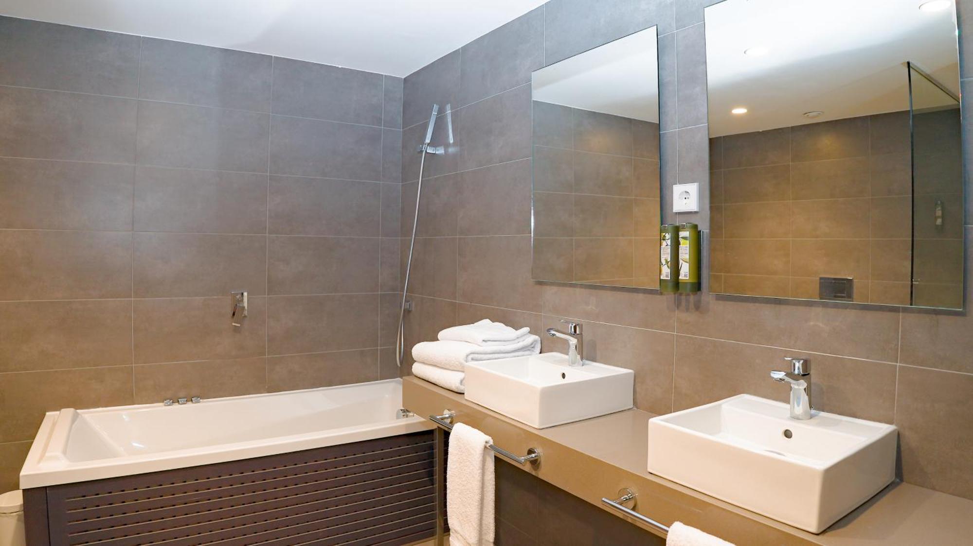 Suite Junior avec Bain à Remous