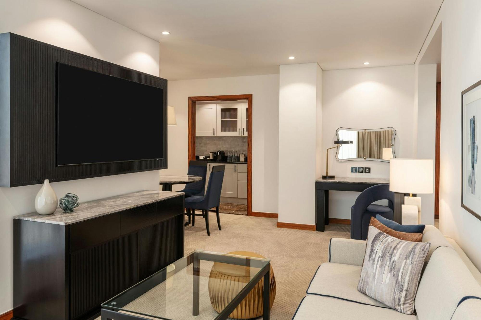 Superior Deluxe Suite, 1 Bedroom Suite, Airport Transfers, With Complimentary Resort Beach & Pool Access, 2 Twin,1664651709:JPEG