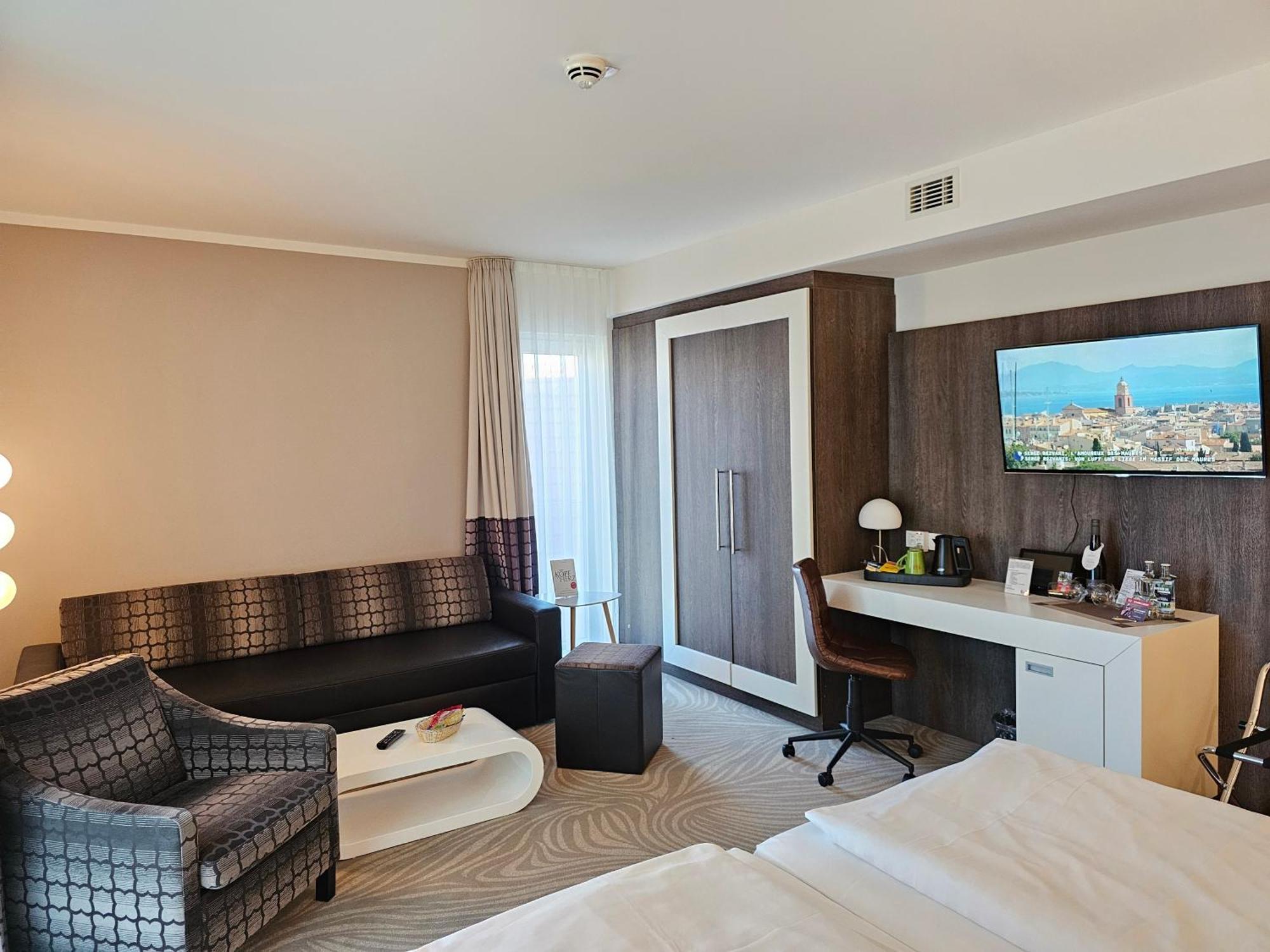 Superior Double Room Bathroom