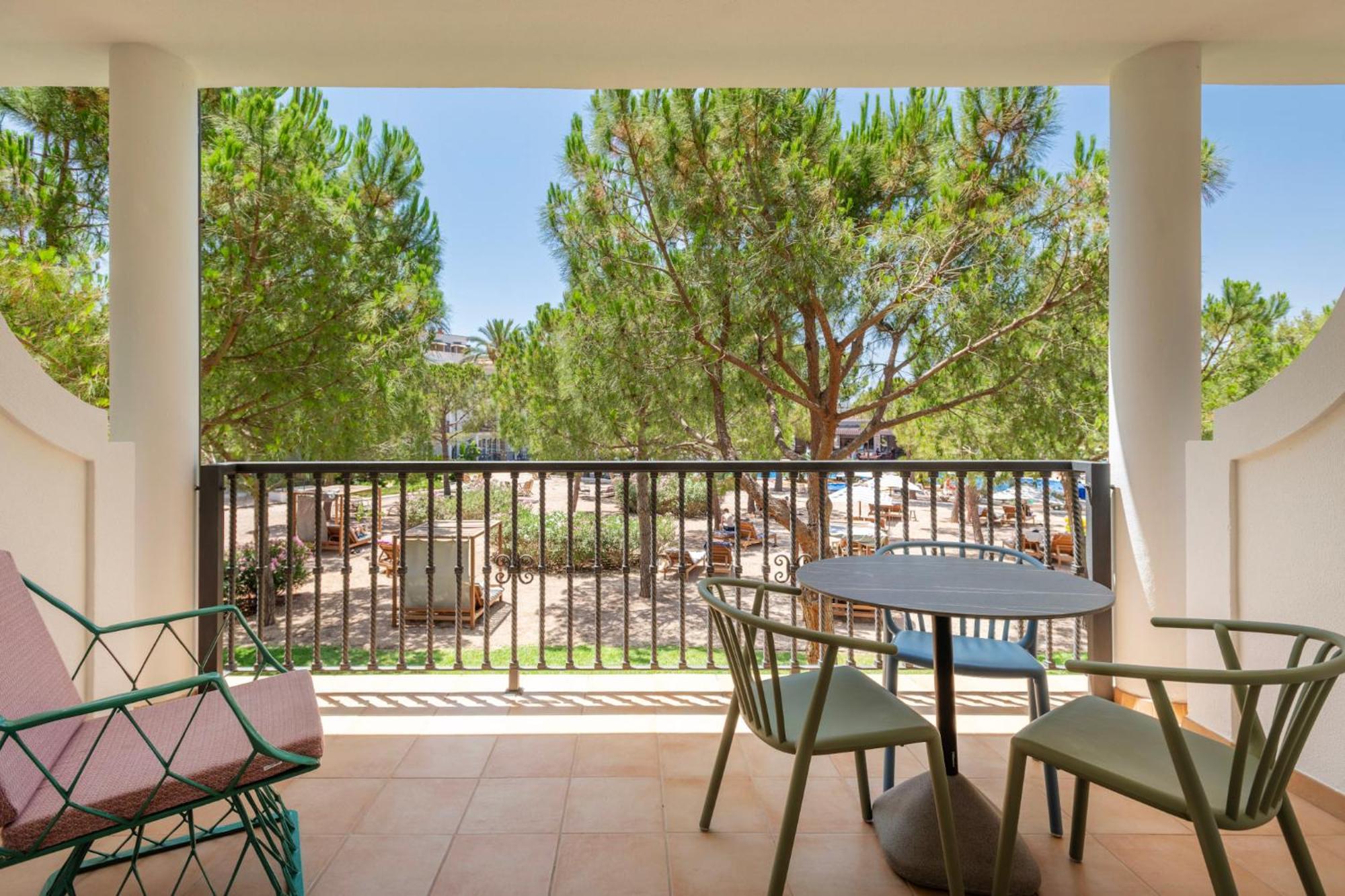 Apartment Garden View