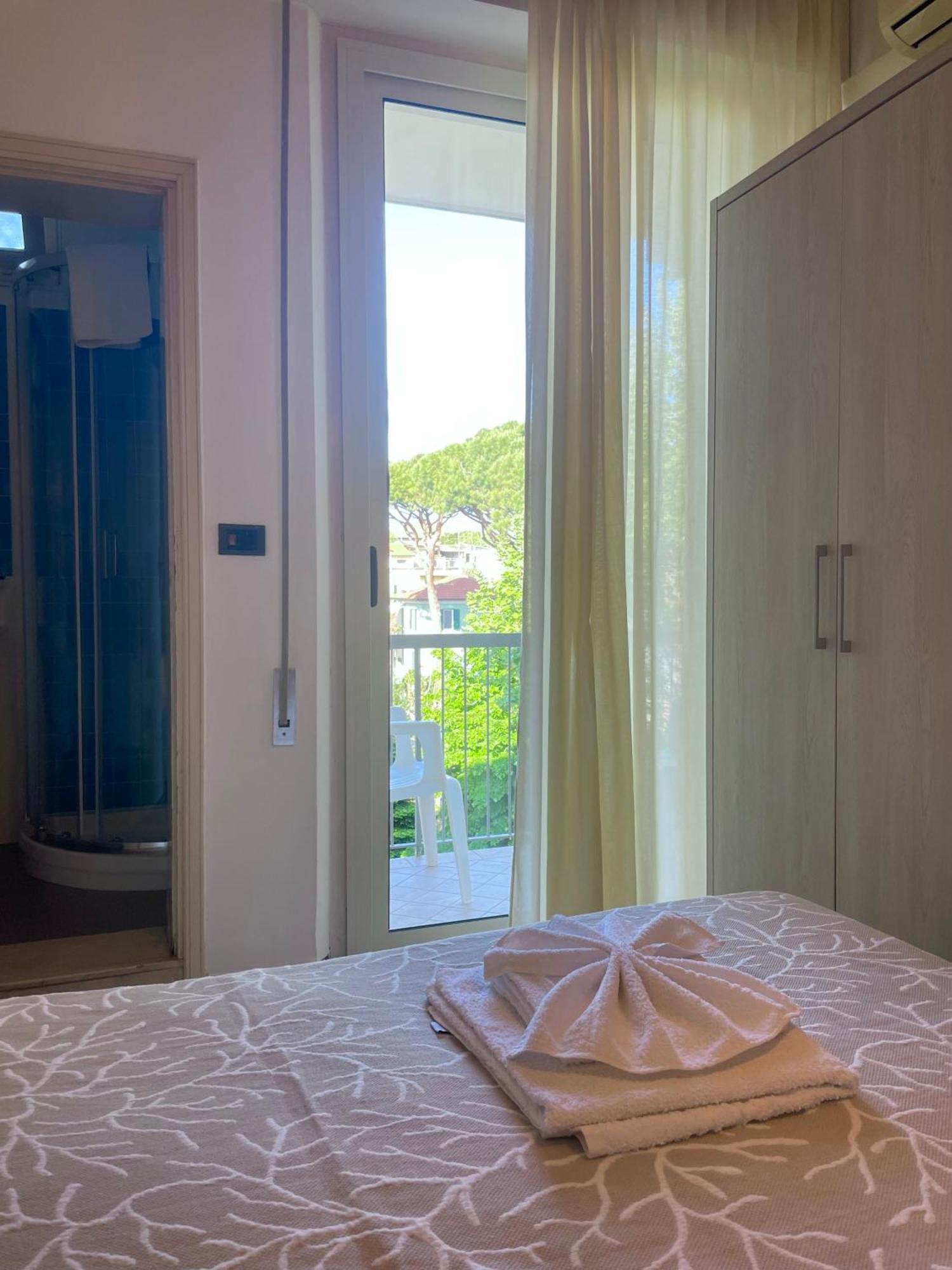 Standard Double or Twin Room Balcony