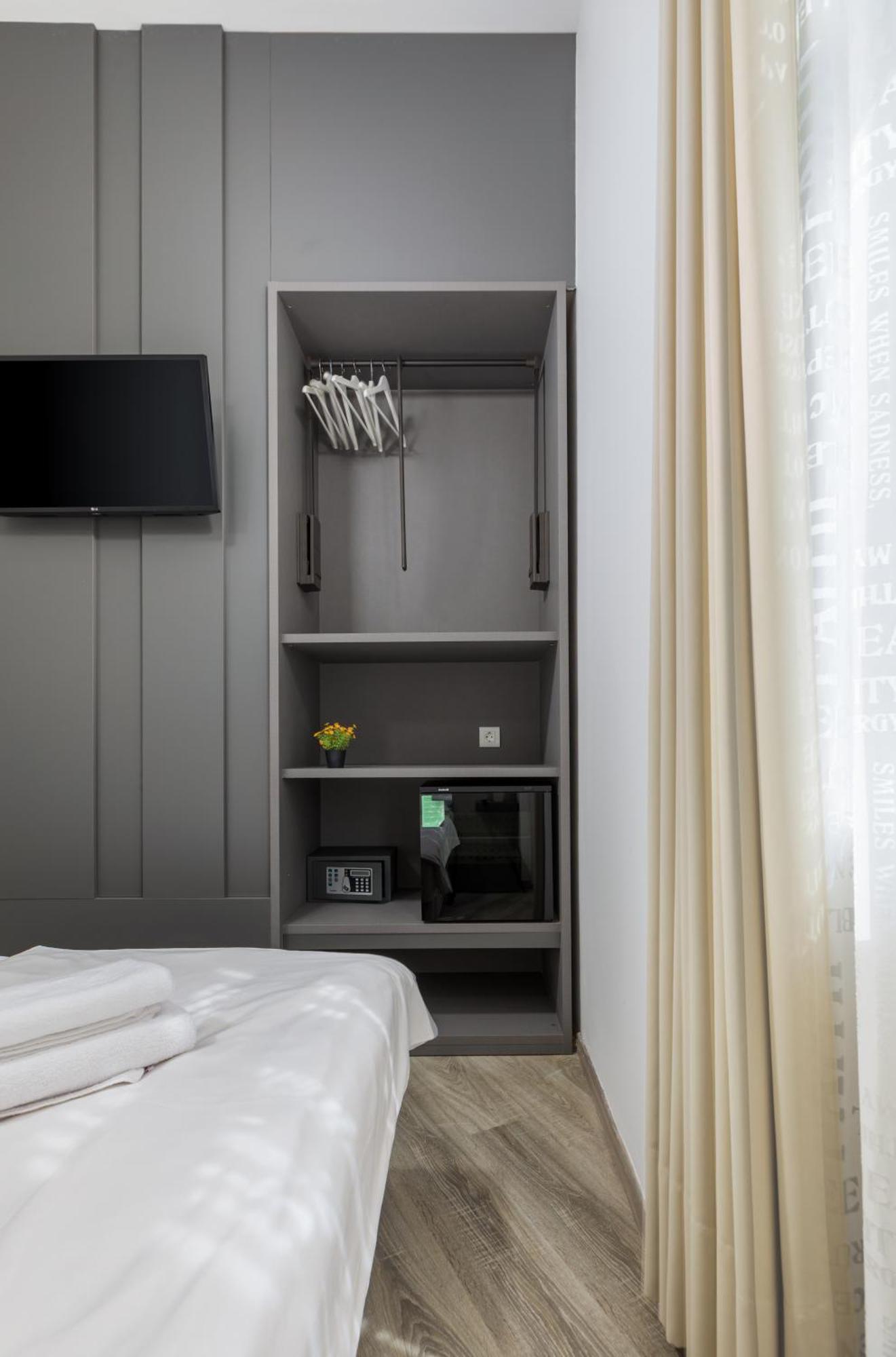 Deluxe Double or Twin Room City View