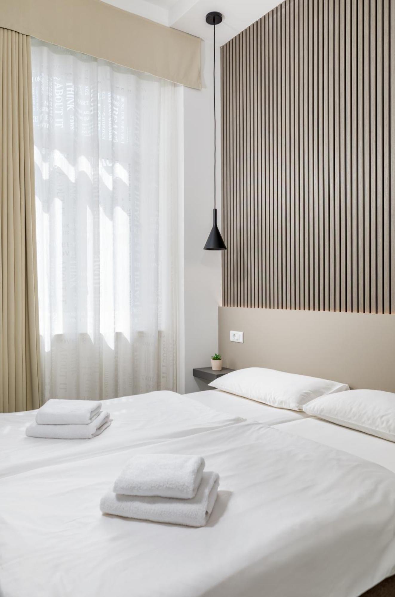 Deluxe Double or Twin Room City View