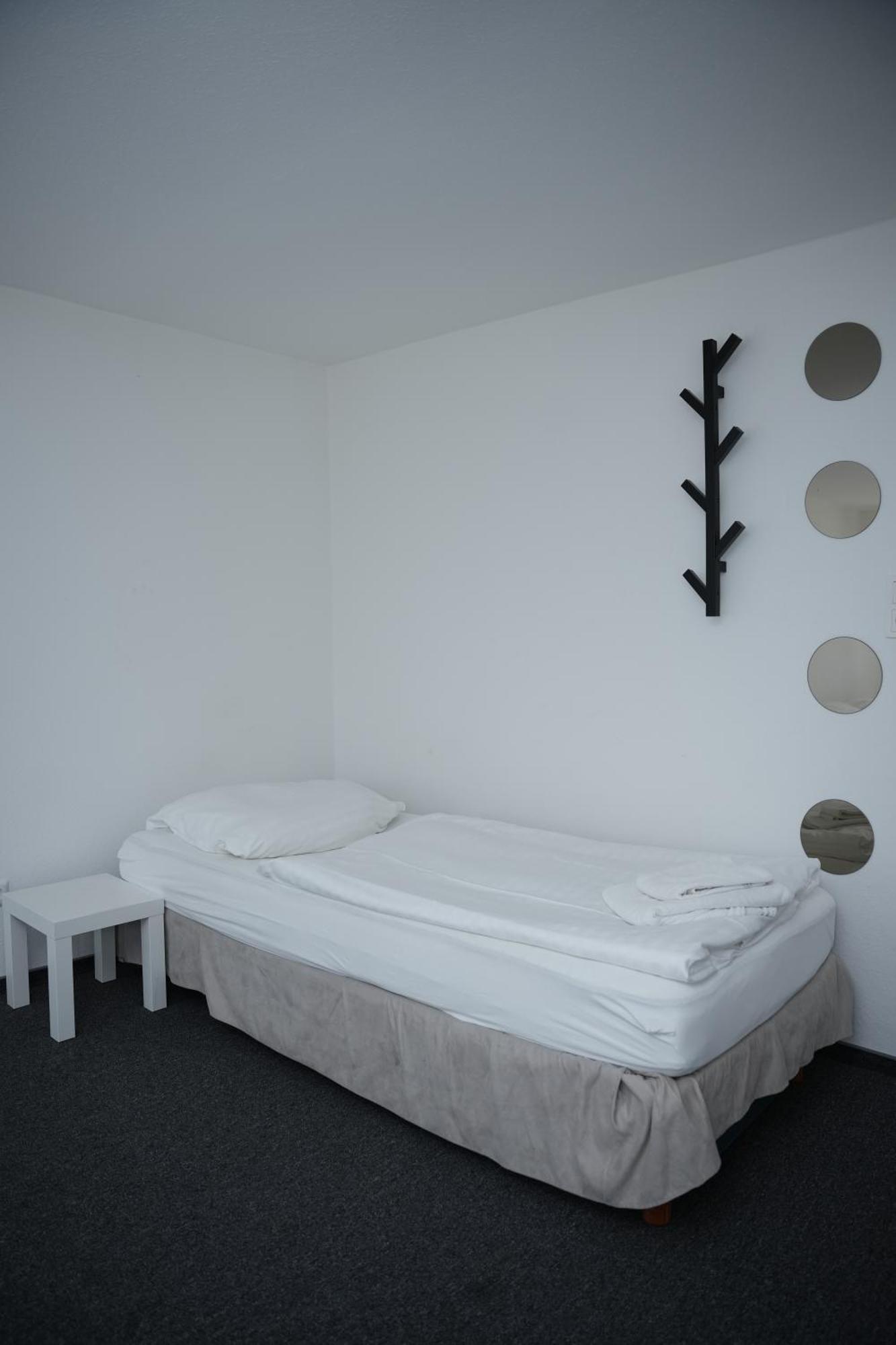 Single Room Bathroom