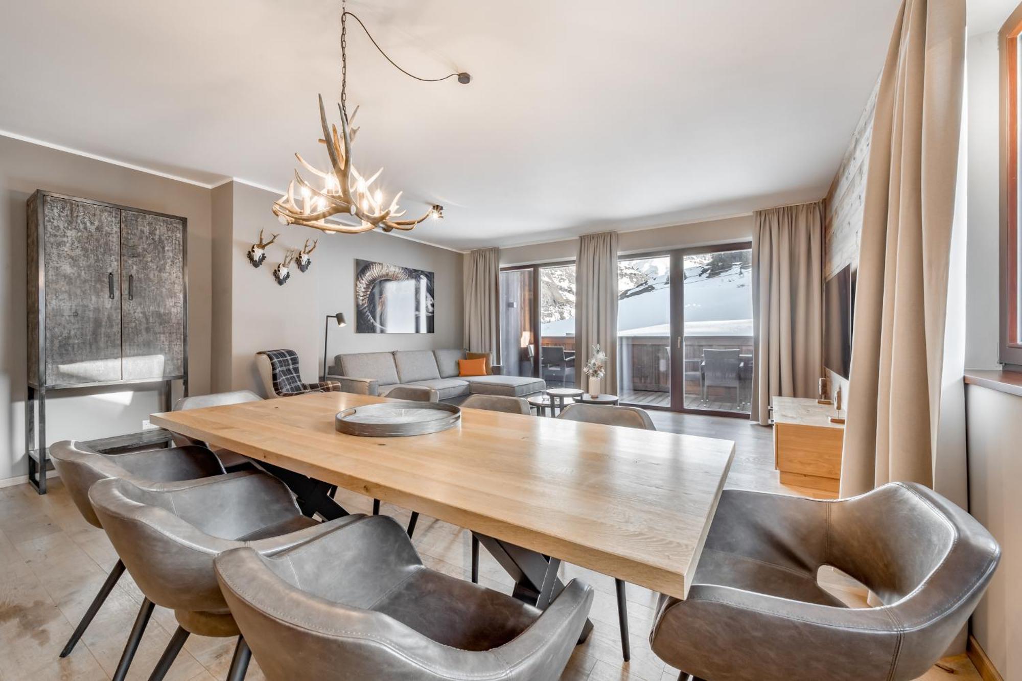 Luxury Apartment I 62 Pers