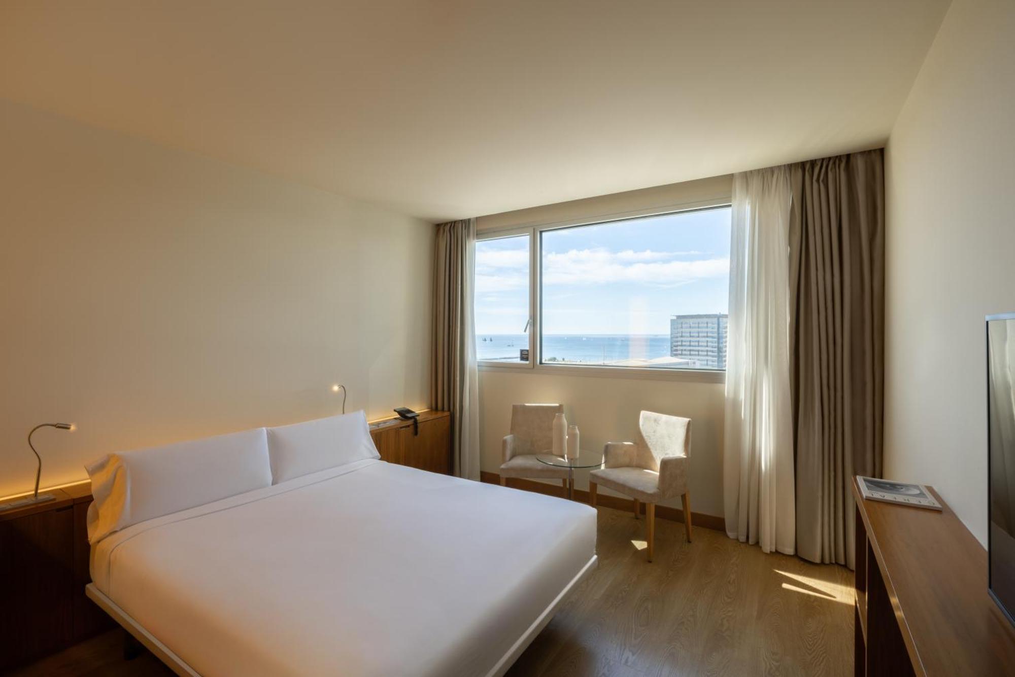 Deluxe Suite with Spa Bath,1765580850:JPEG