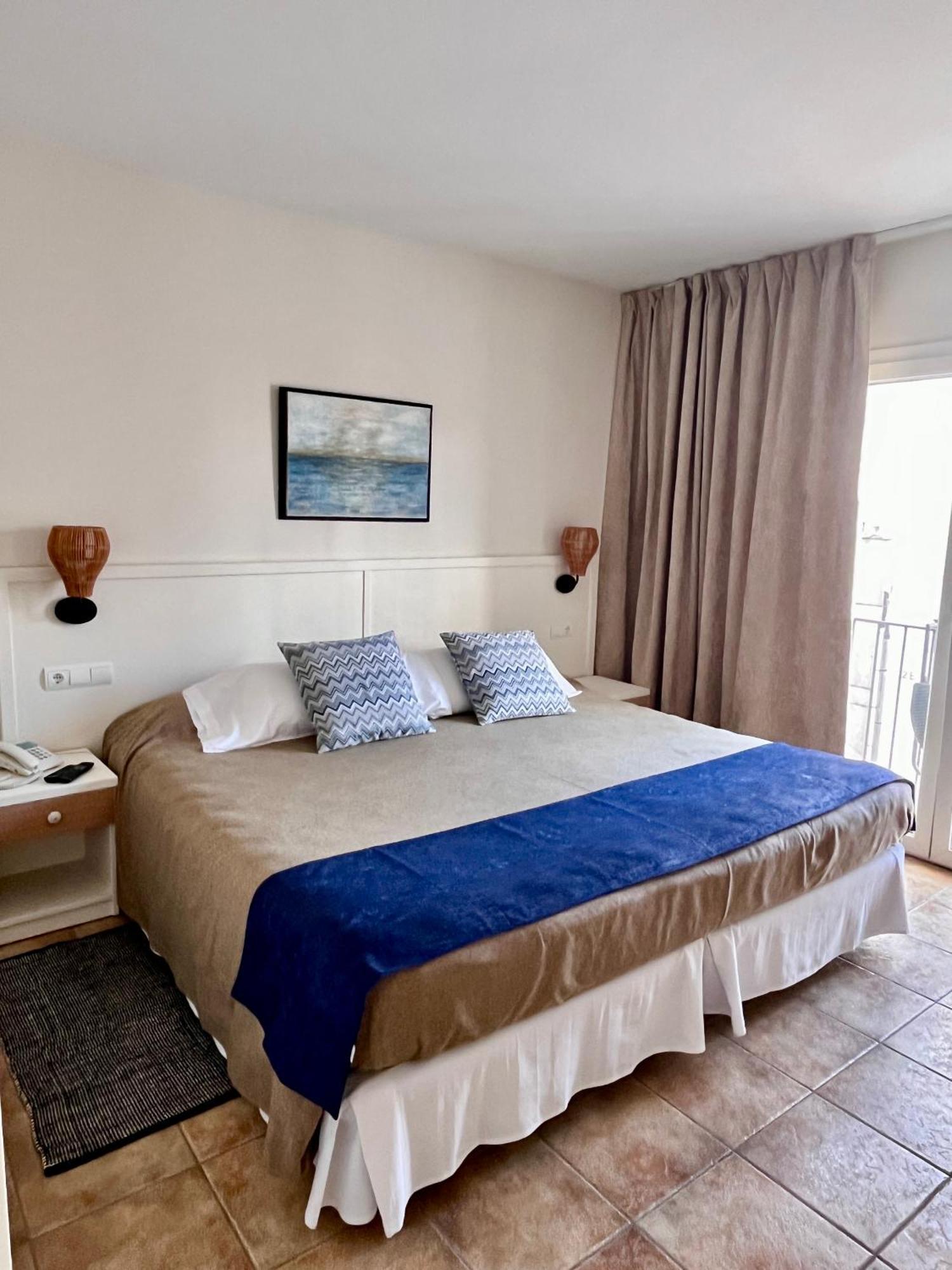 Premium King Room