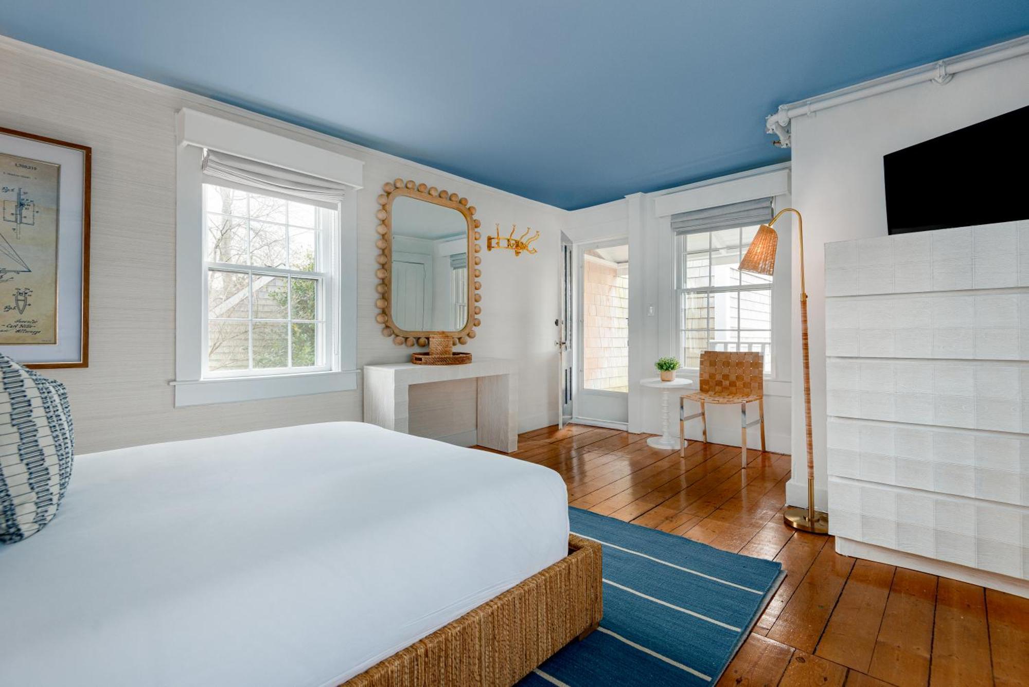 Queen Room Balcony