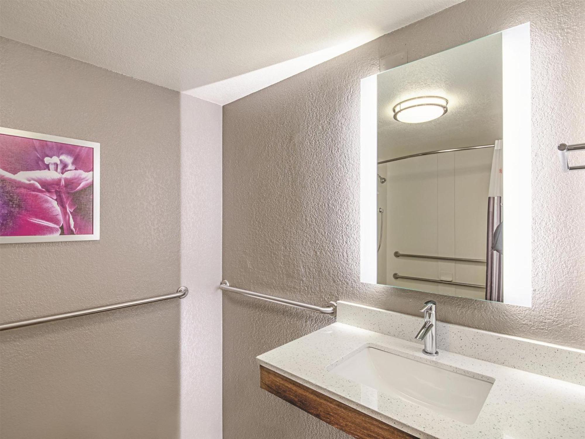 Double Room Two Double Beds Bath Tub Mobility or Hearing Accessible Non-Smoking