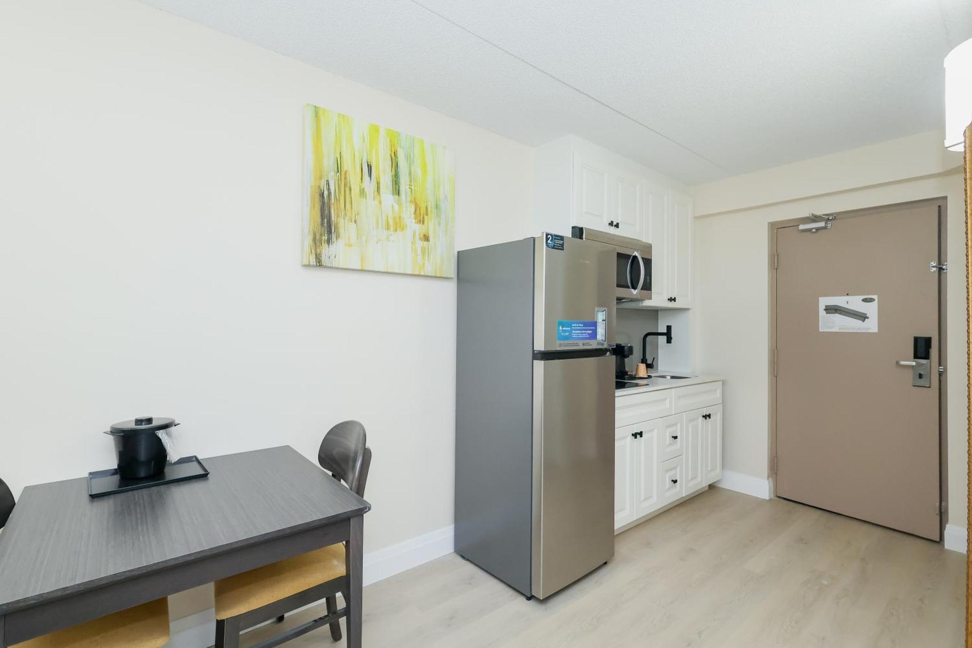 Two Queen Beds Ground floor exterior Access only