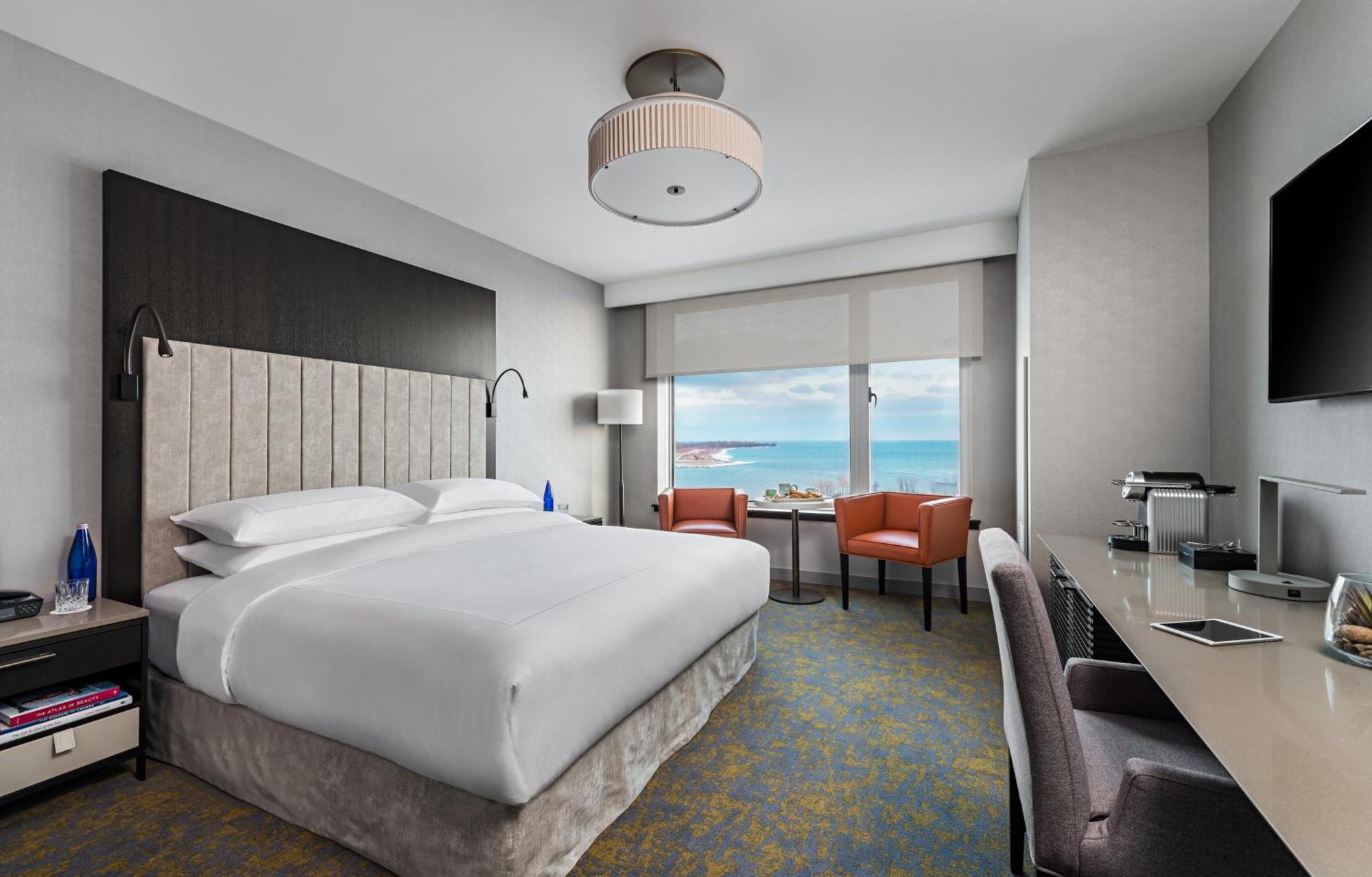 King Room Lake View