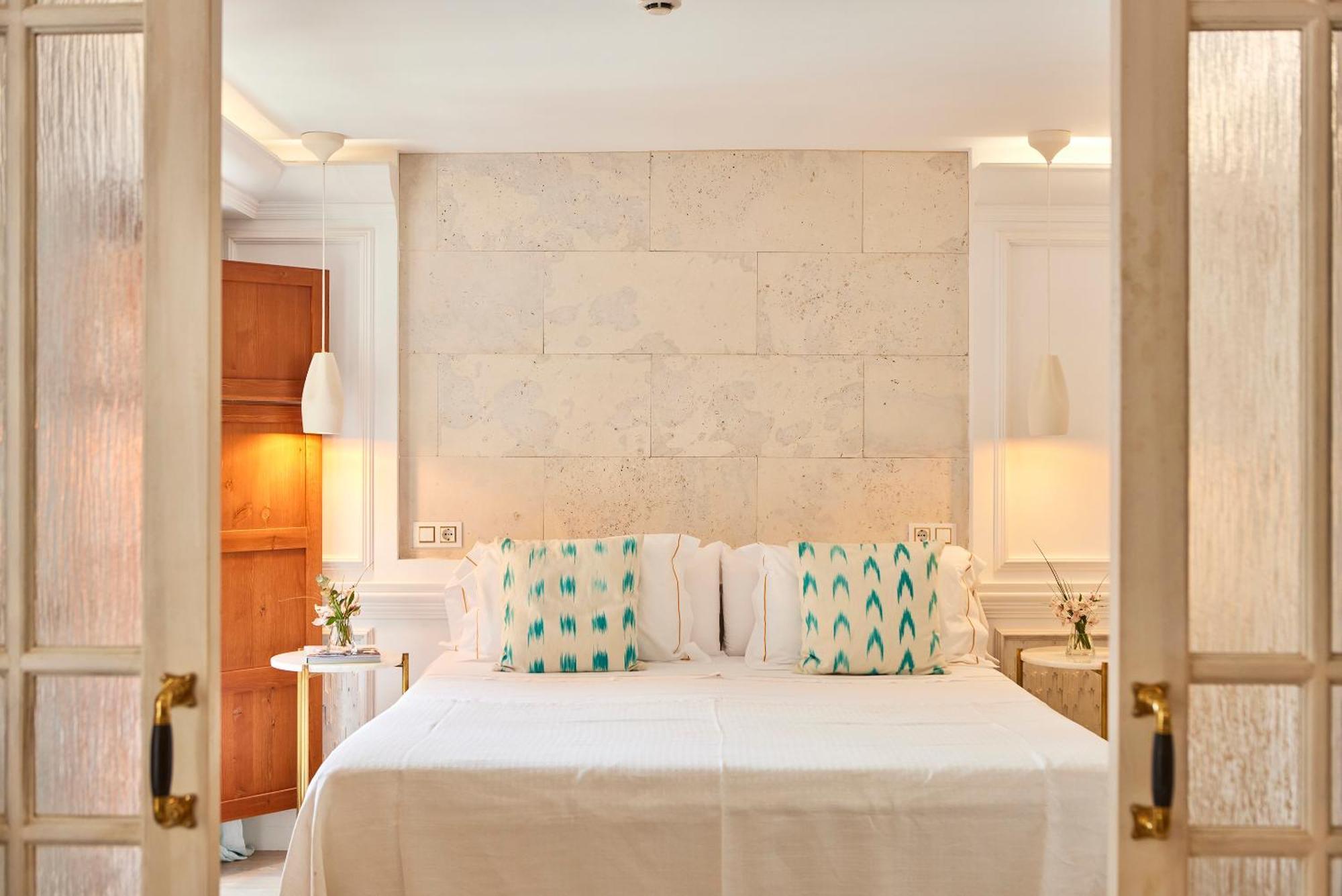 Superior Double or Twin Room,1666027938:JPEG