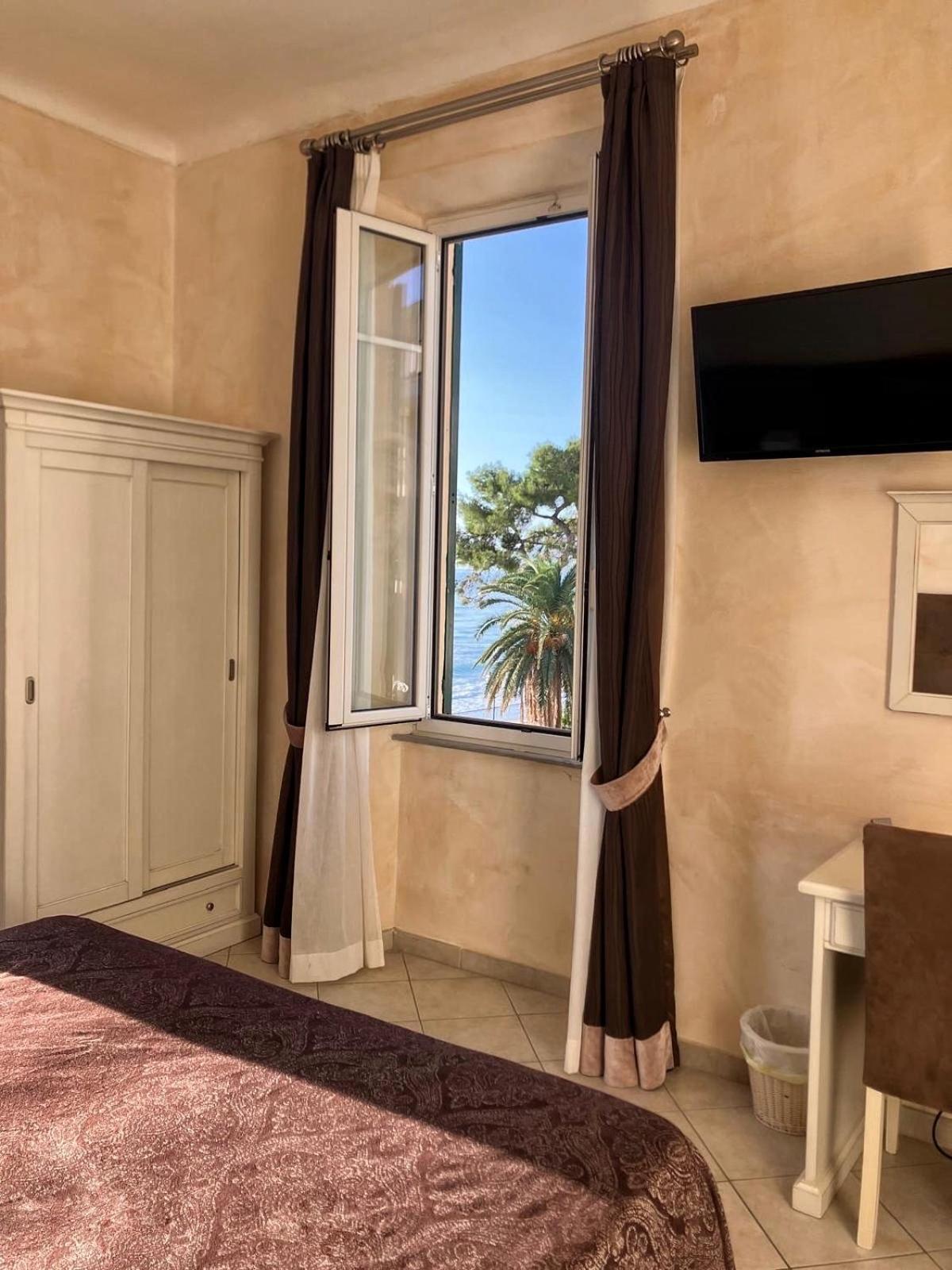 Double Room Sea View Balcony