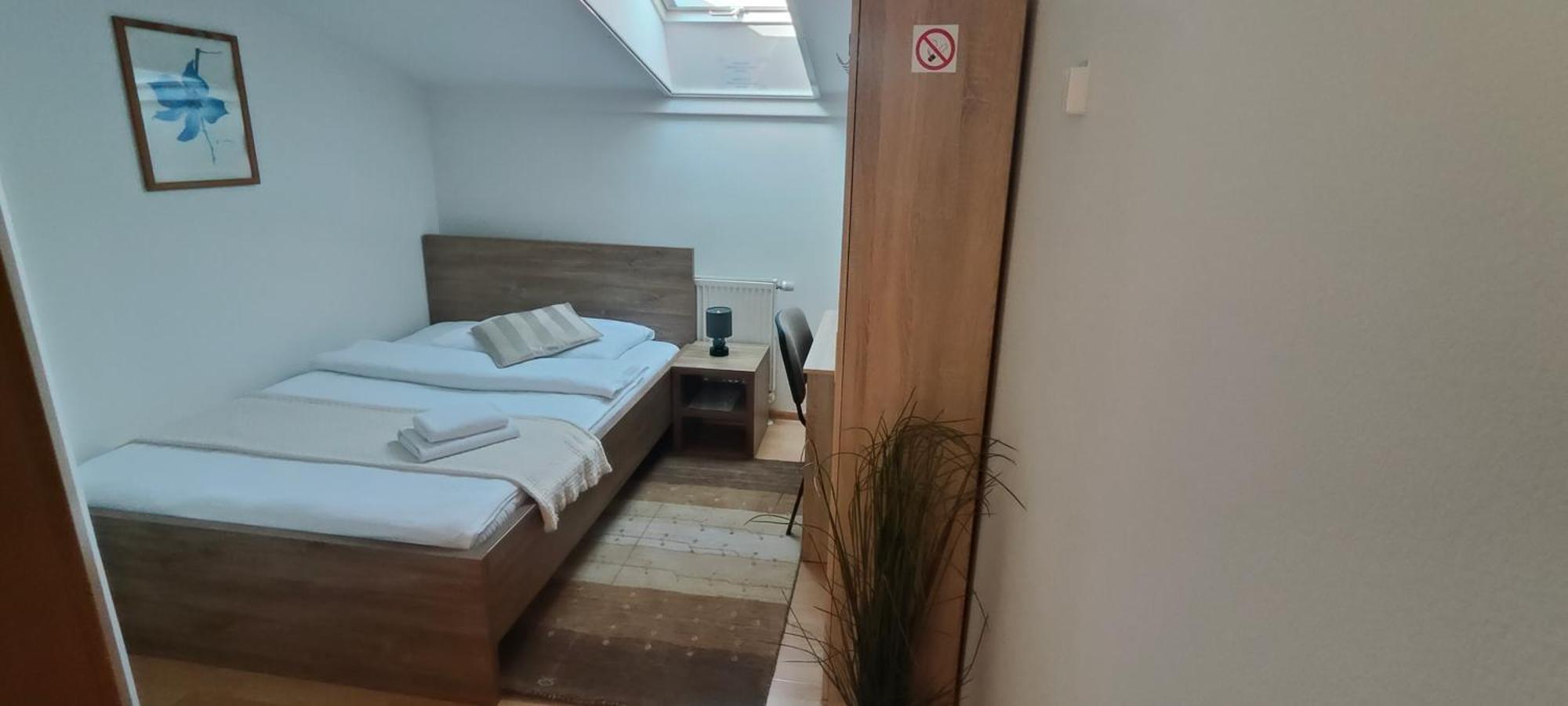 Economy Single Room