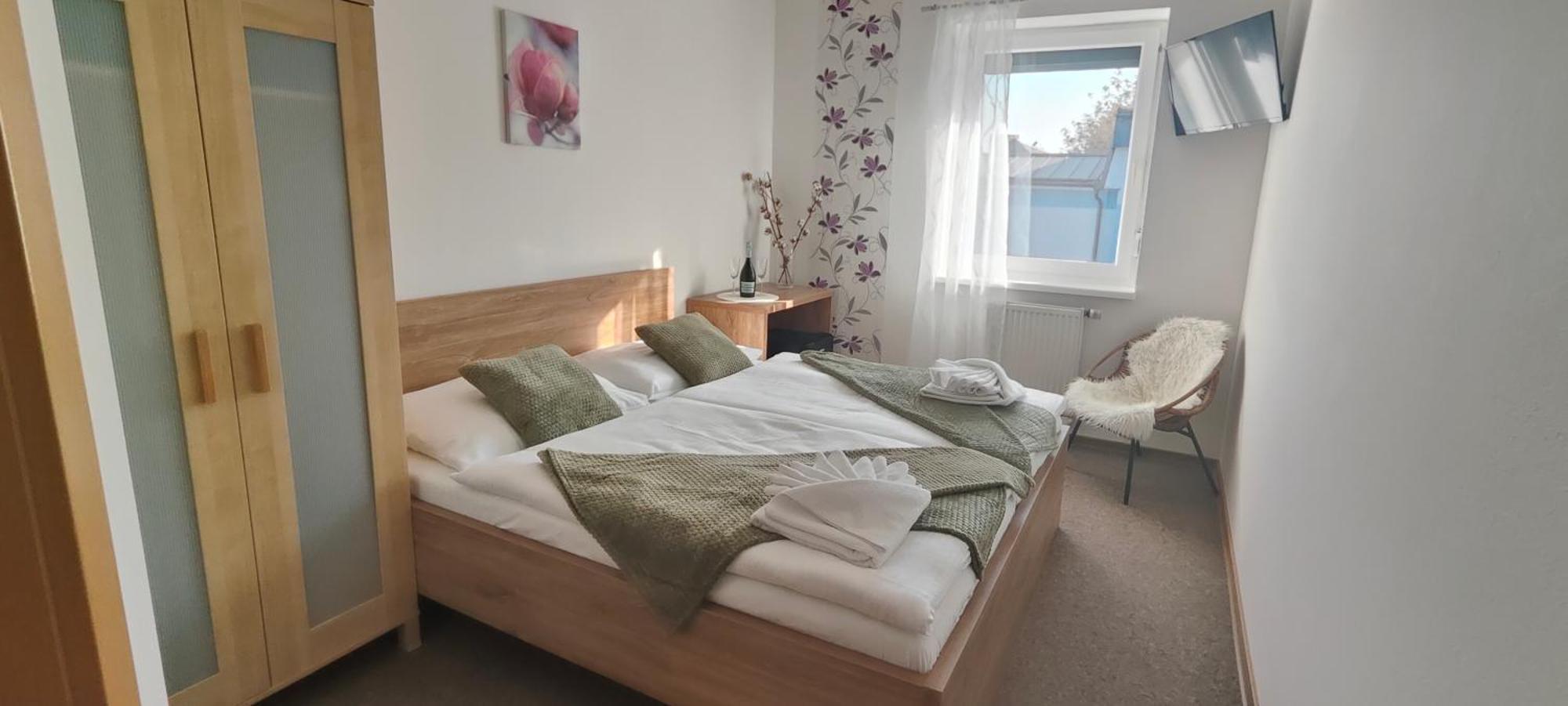 Double Room Private Bathroom
