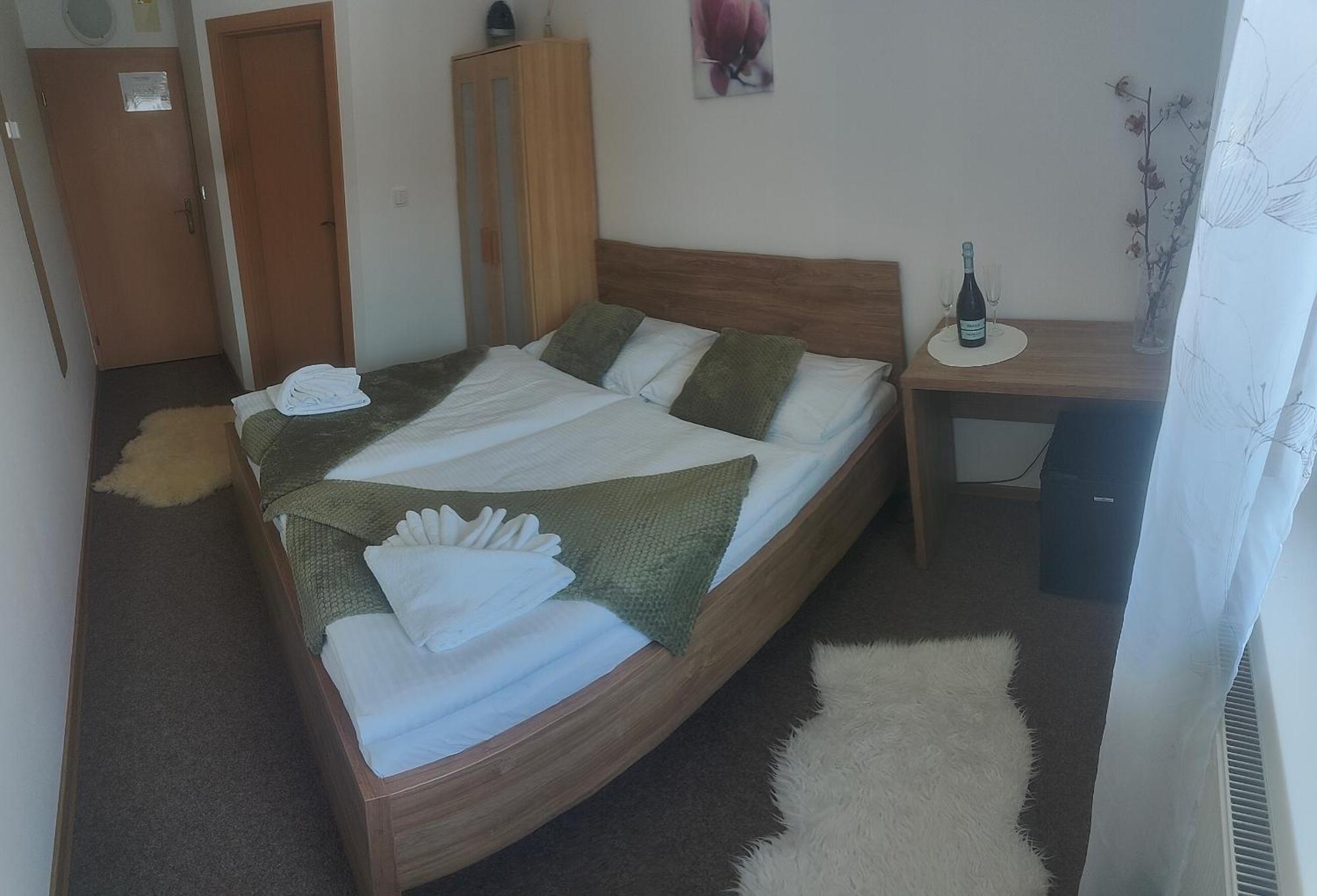 Double Room Private Bathroom