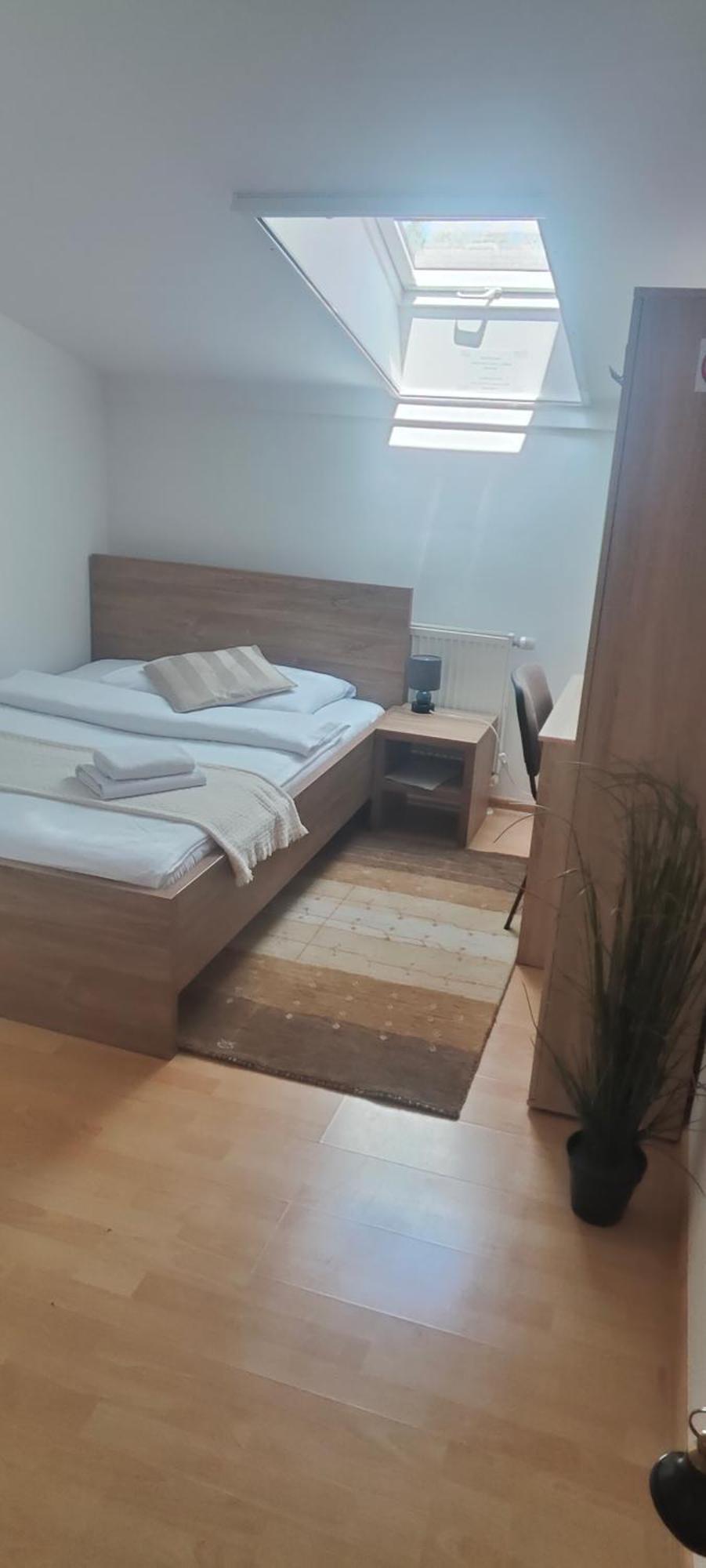 Economy Single Room
