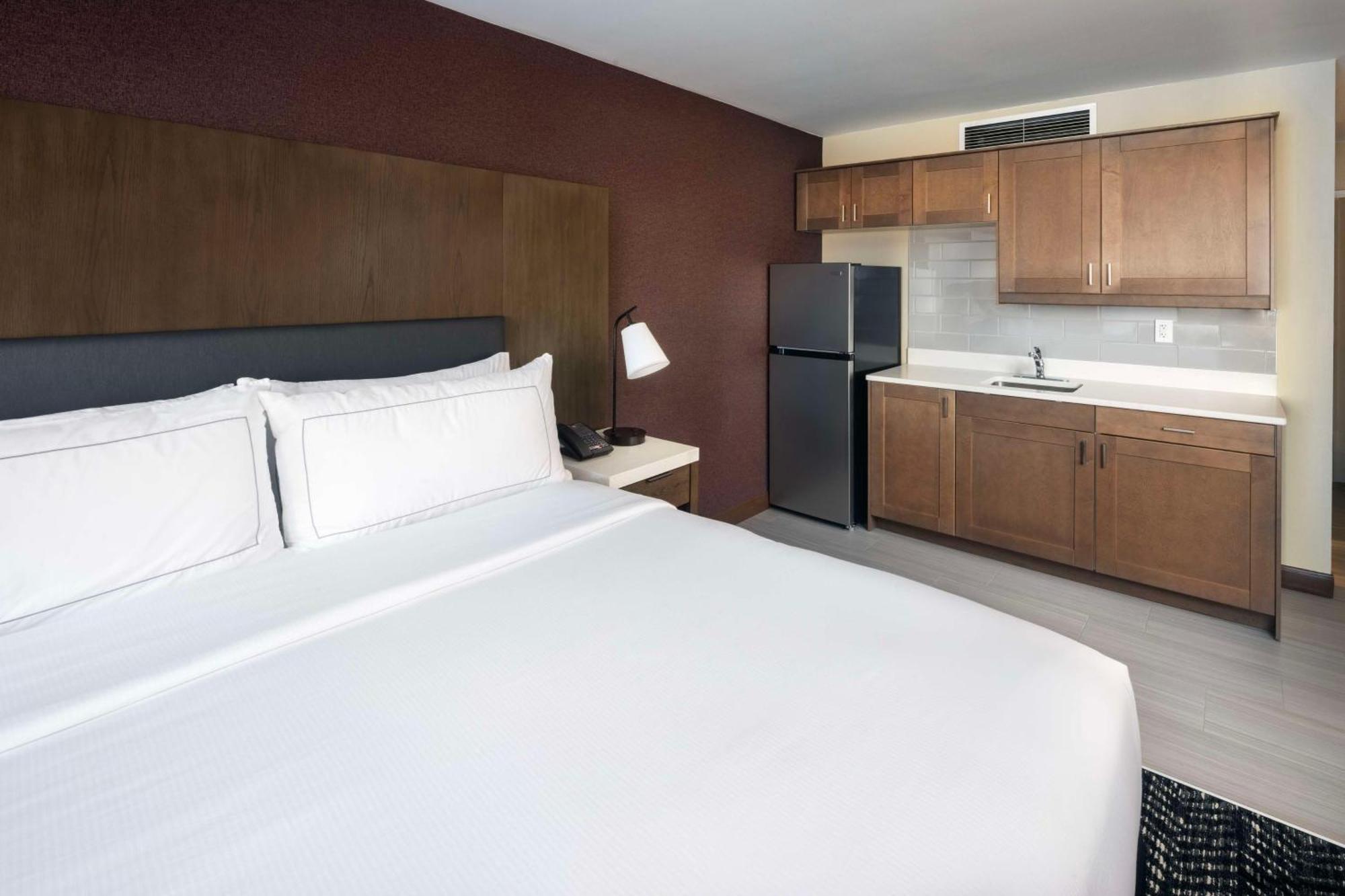 King Room Kitchenette