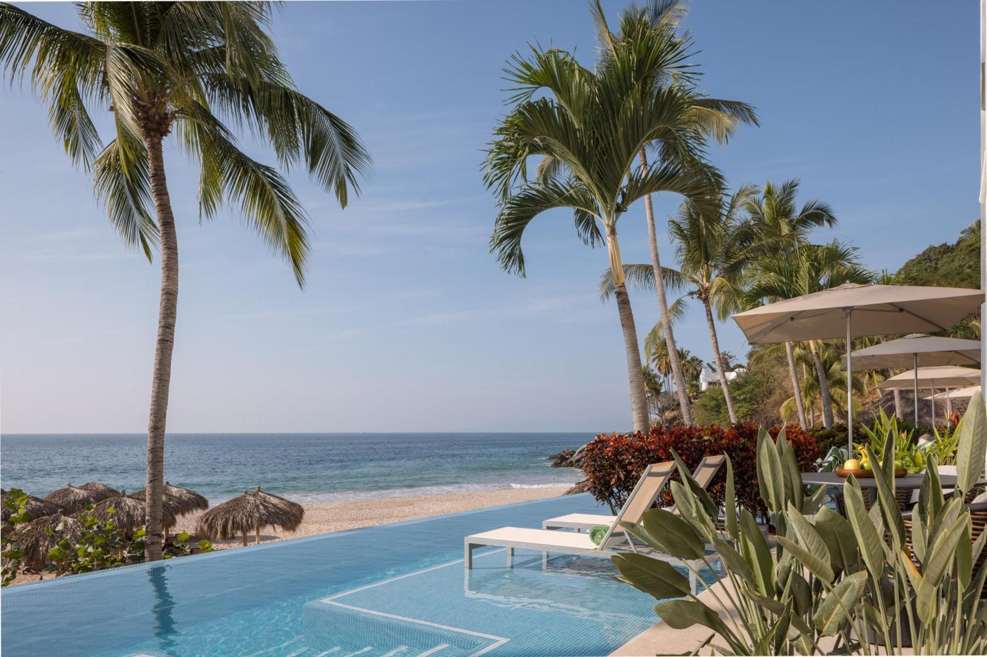 Double Room Swim Up
