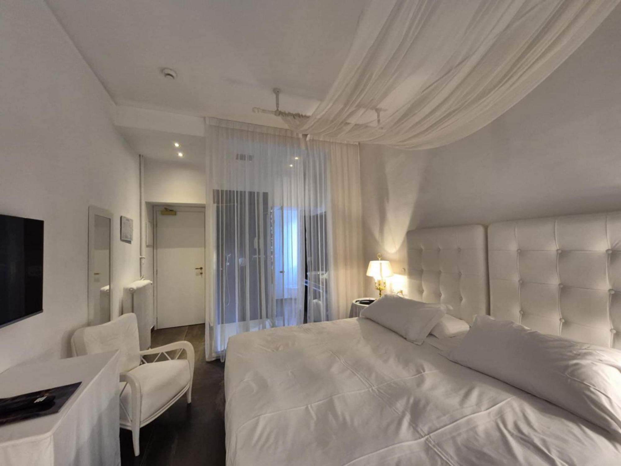 Double Room Spa Bath
