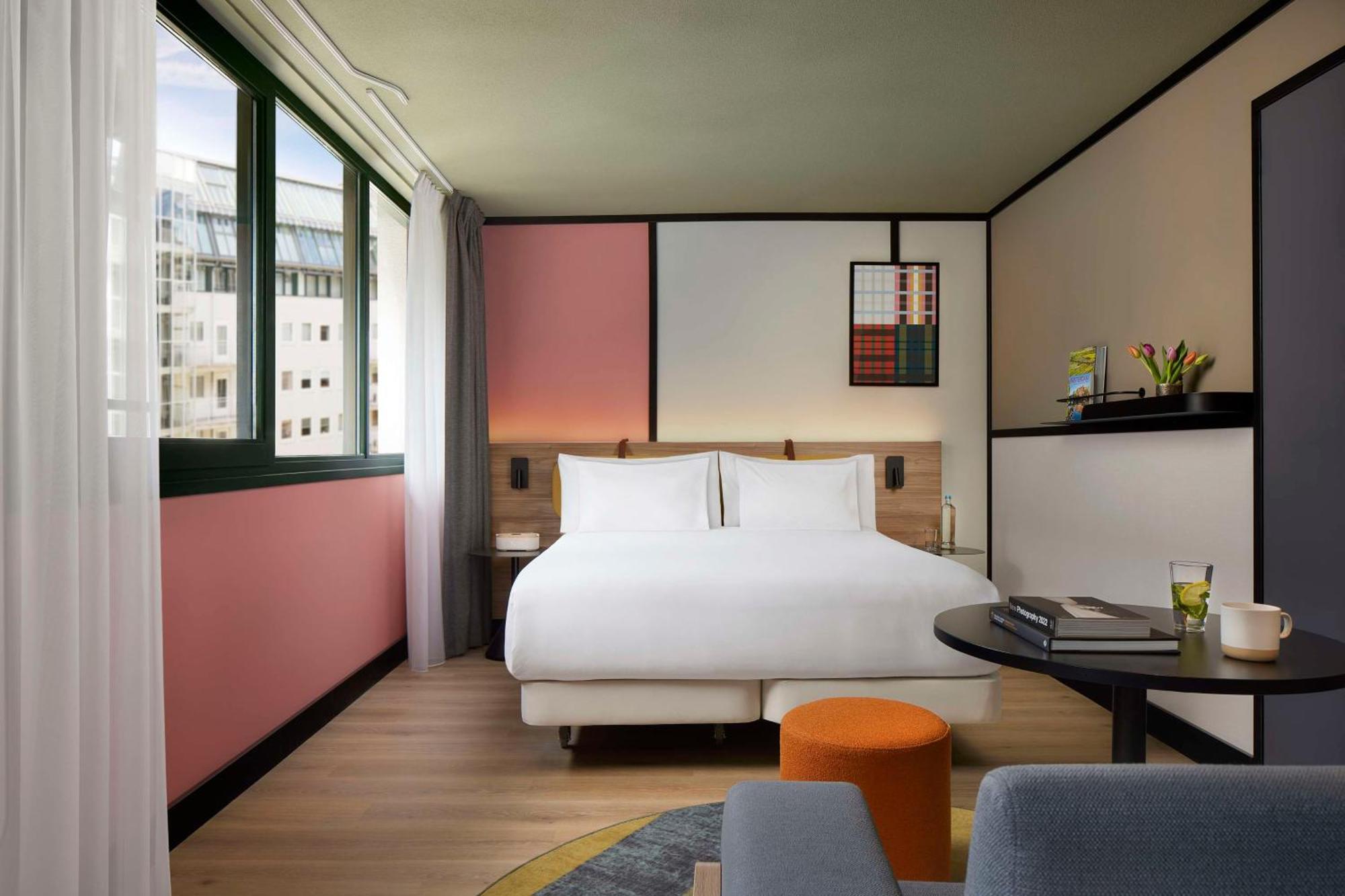 Standard Courtyard Room
