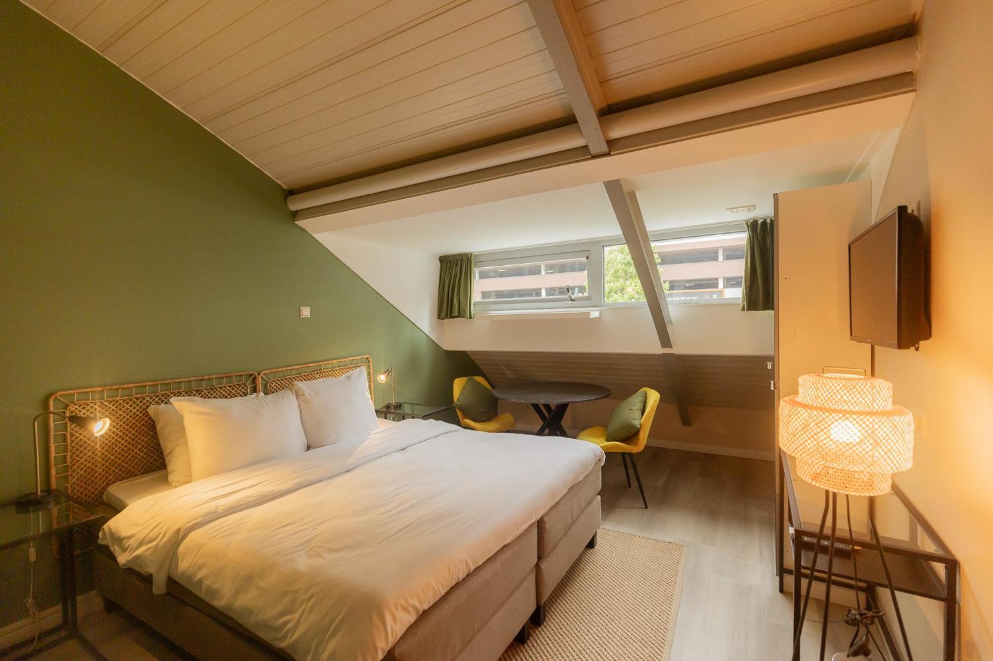 Double or Twin Room View,1666640882:JPEG