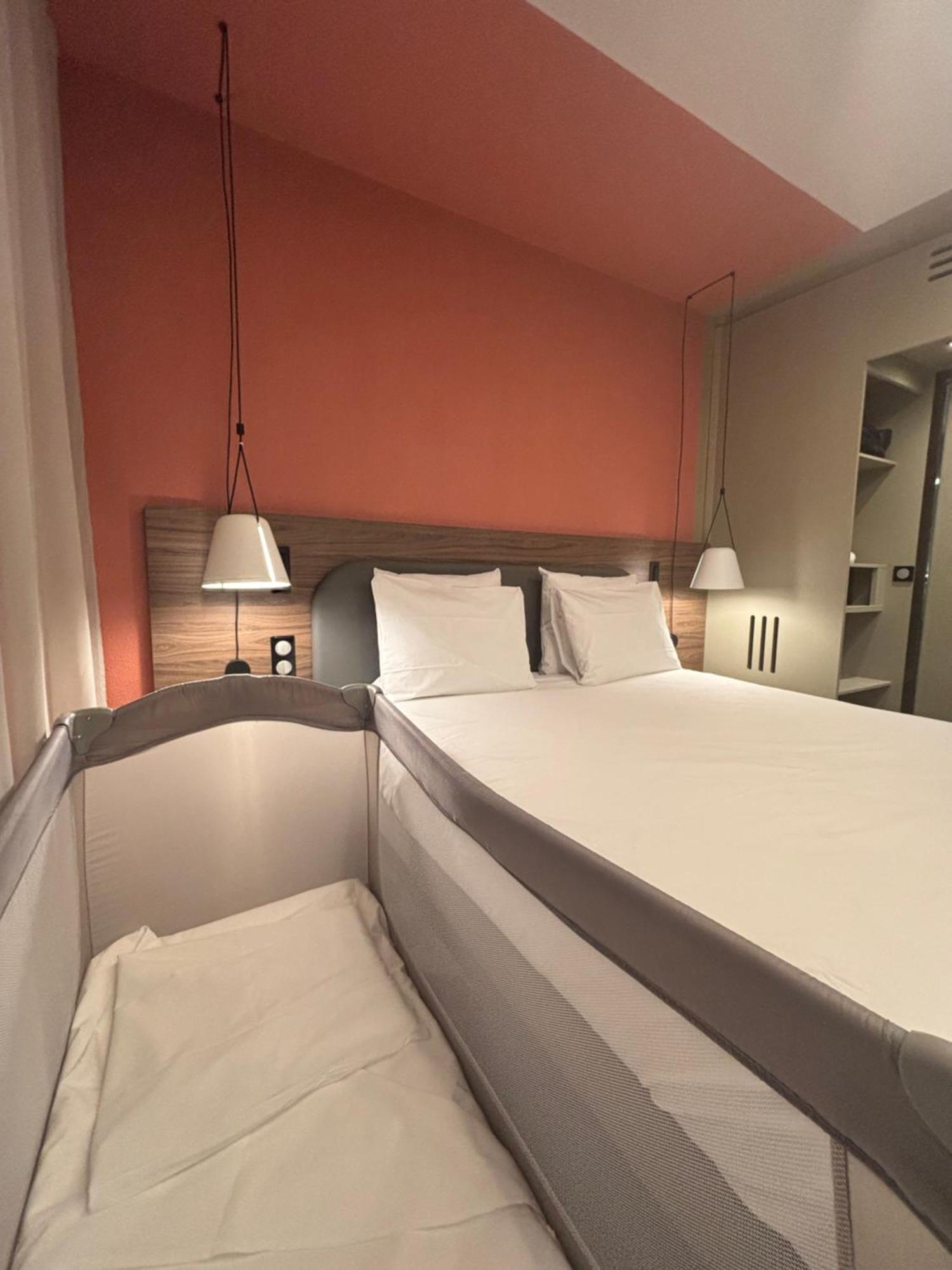 Superior Suite Double Bed Double Sofa Bed