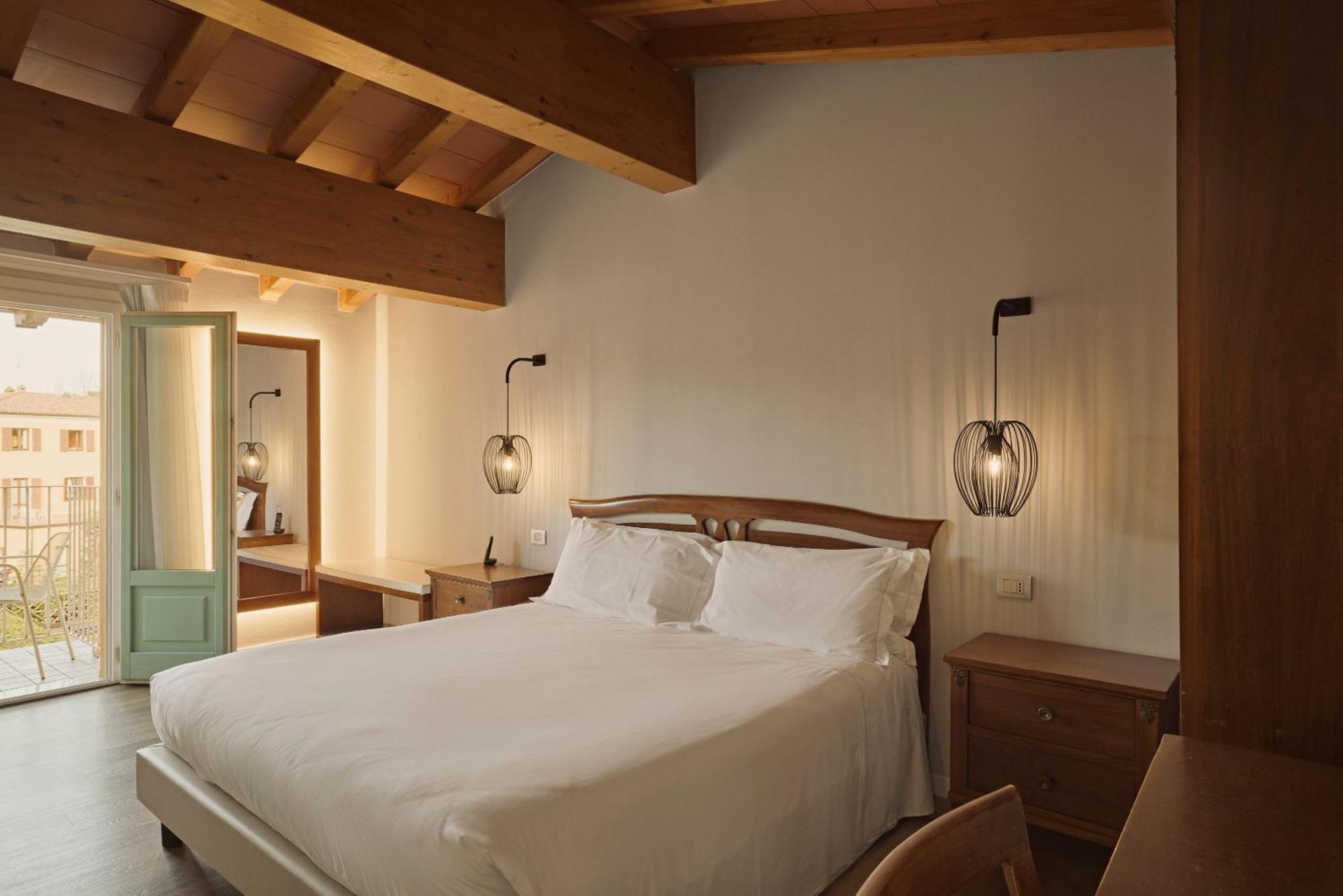 Deluxe Double Room Balcony