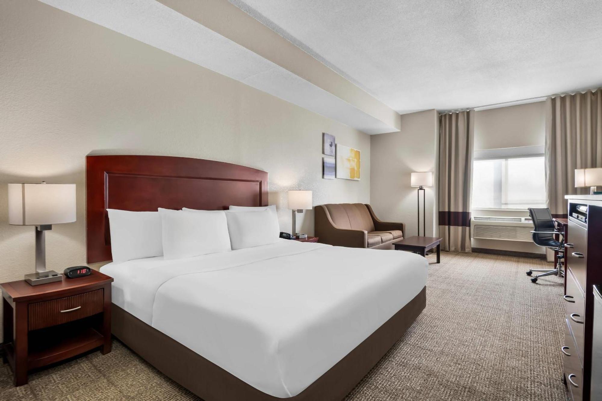 King Room - Disability Access/Non-Smoking