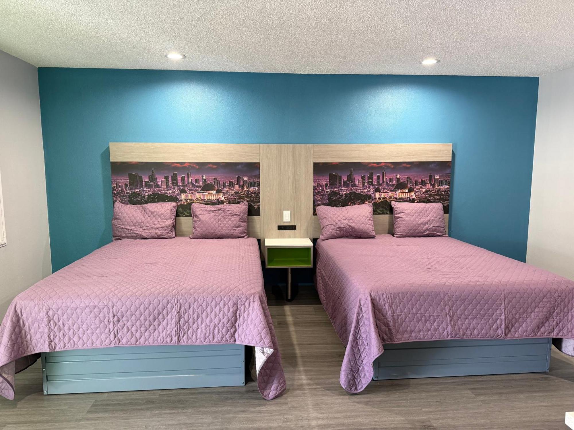 Queen Room Two Queen Beds