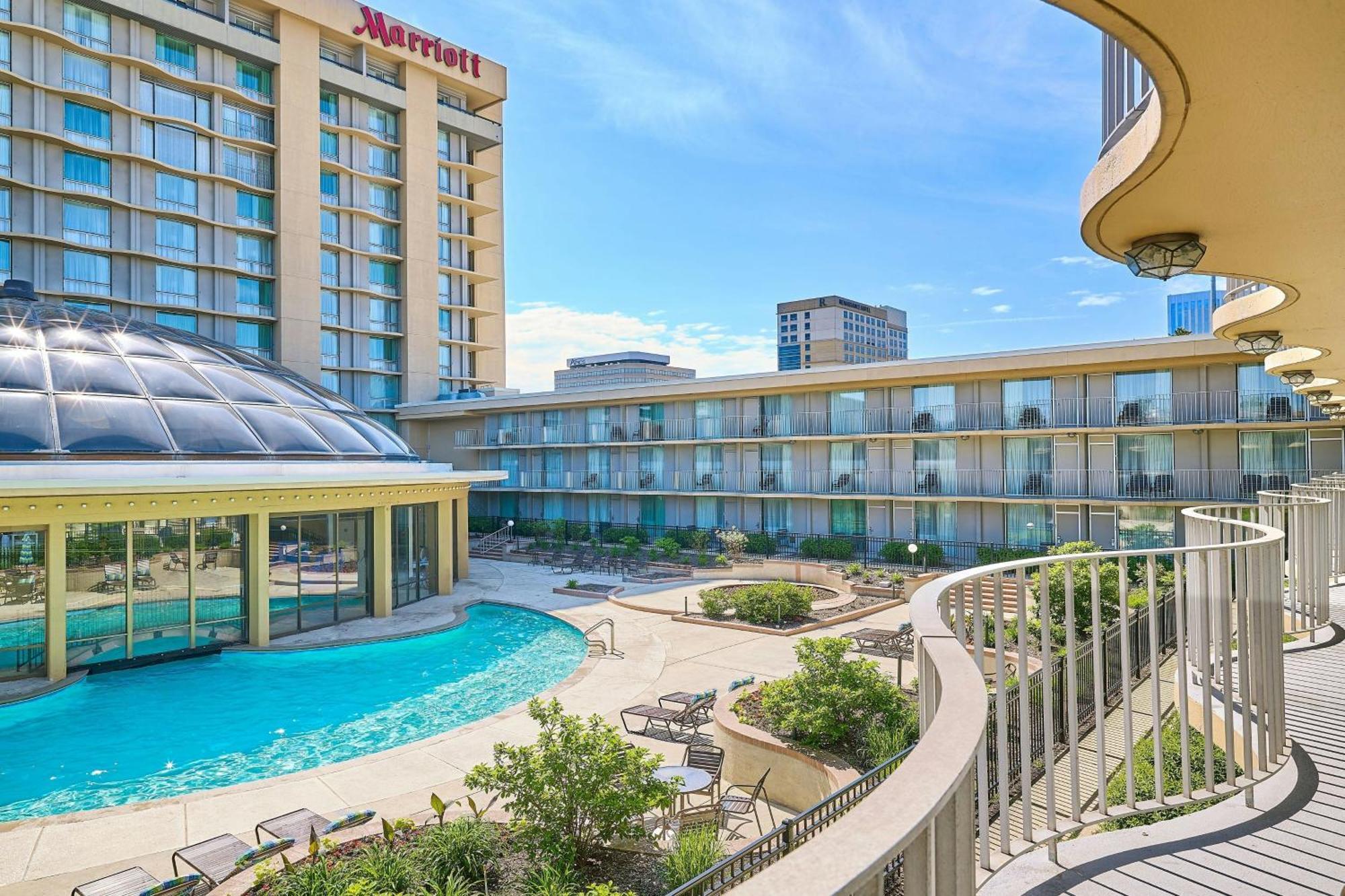 Deluxe King or Double Room Pool View