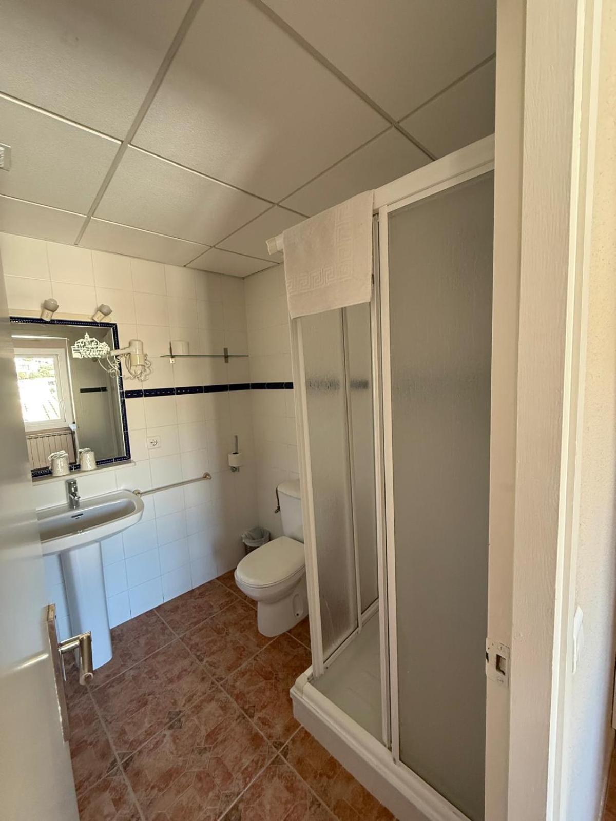 Double Room Private Bathroom