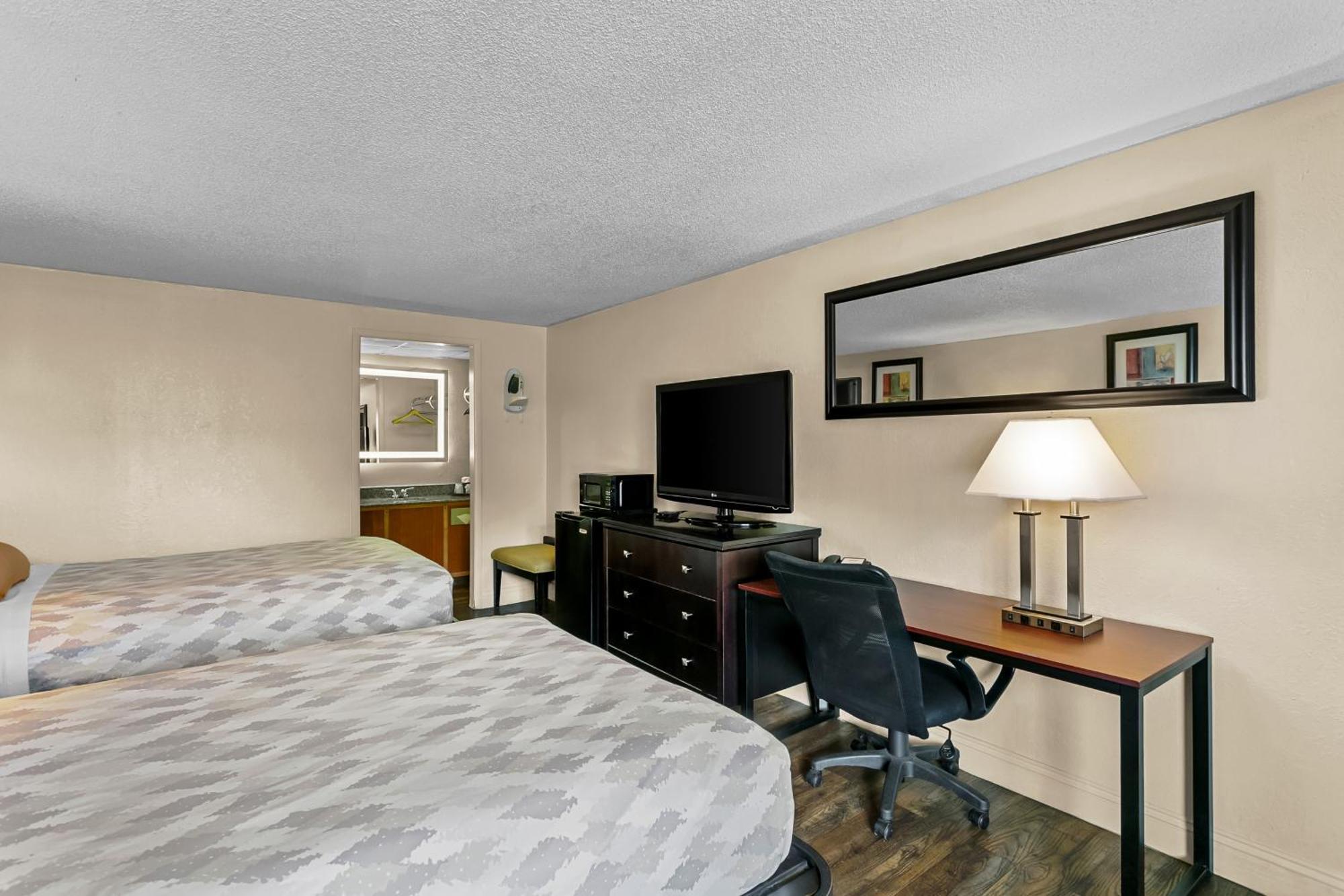 Double Room Two Double Beds Non-Smoking