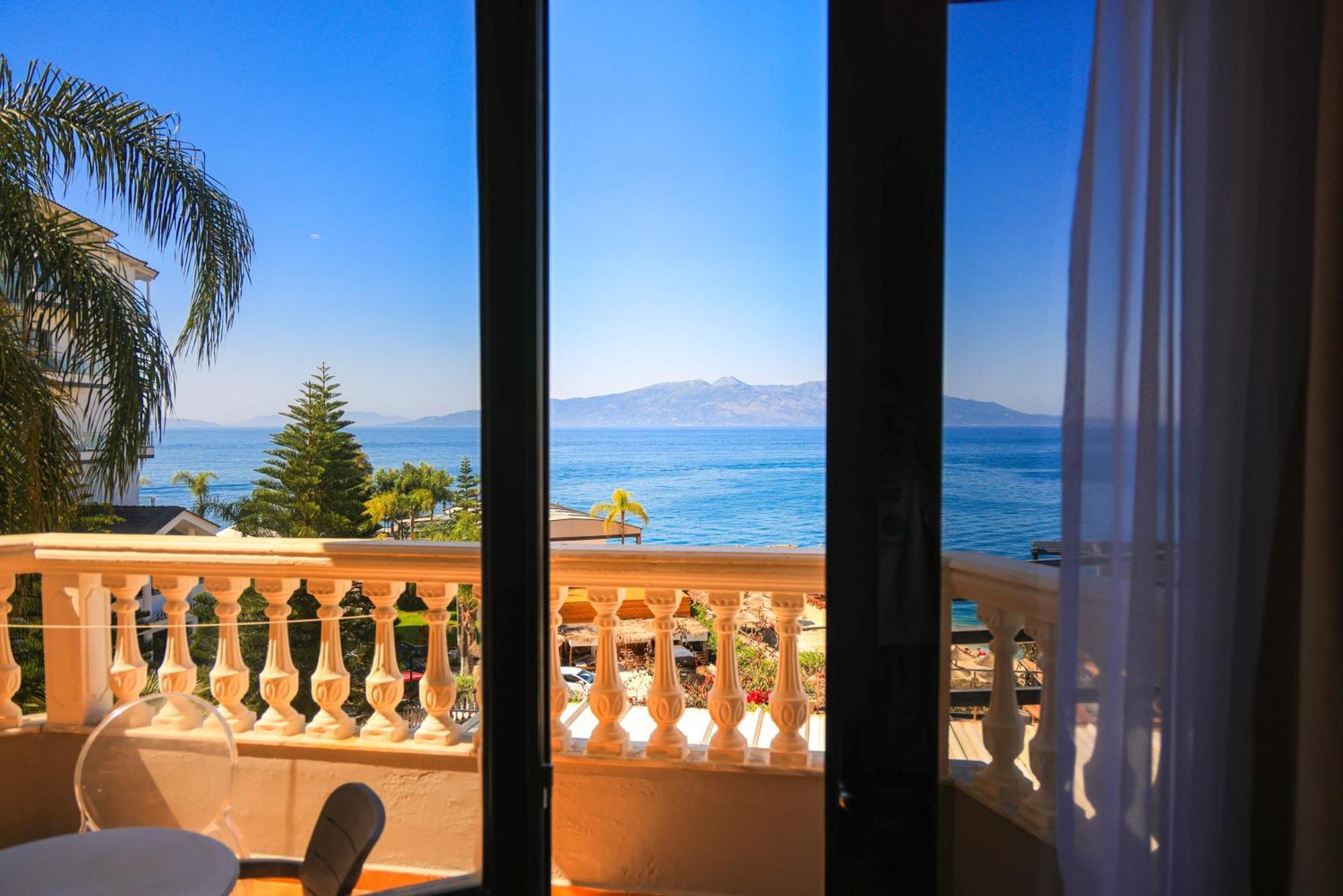 Superior Double Room Balcony Sea View