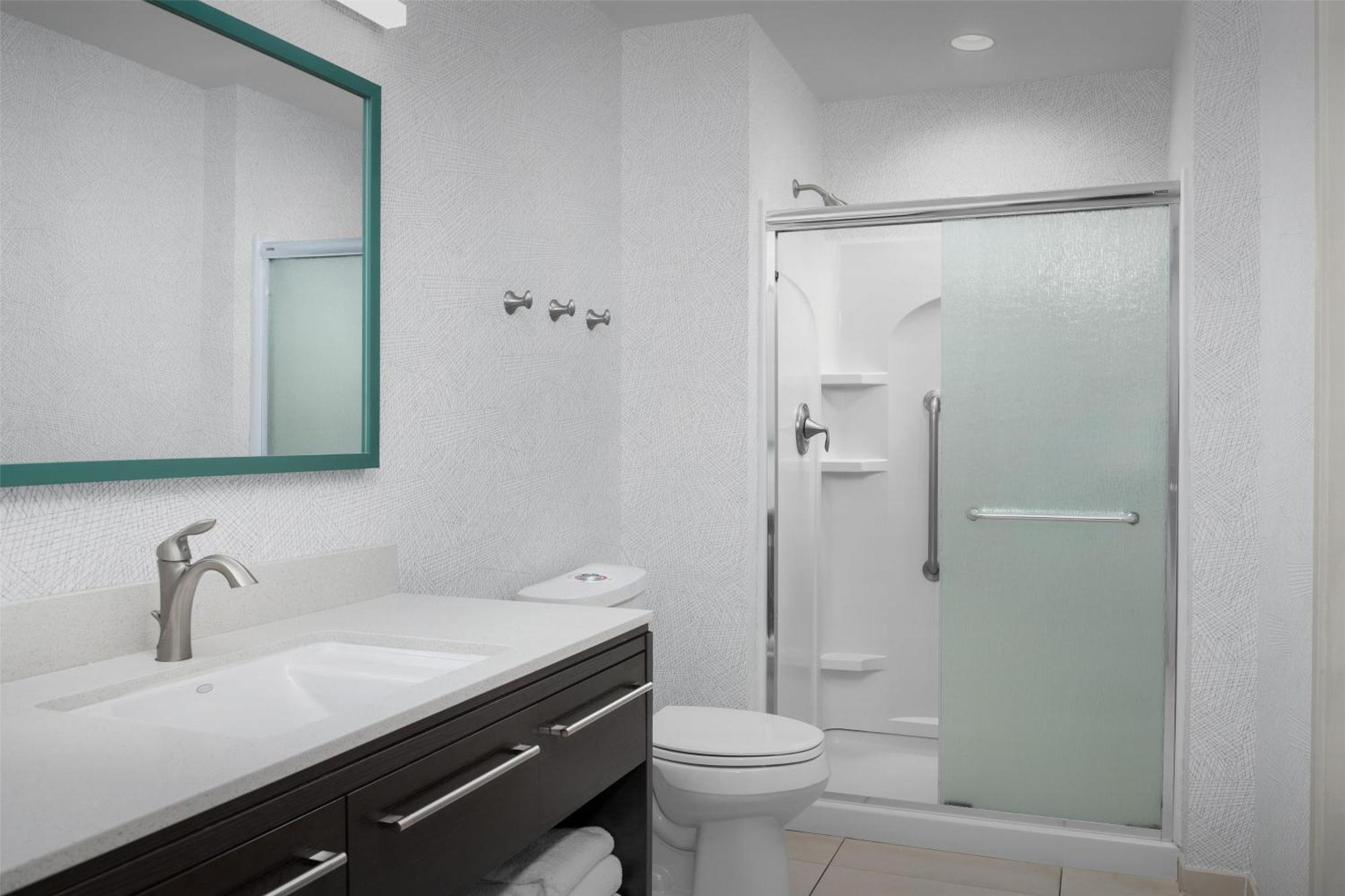 One-Bedroom King Suite