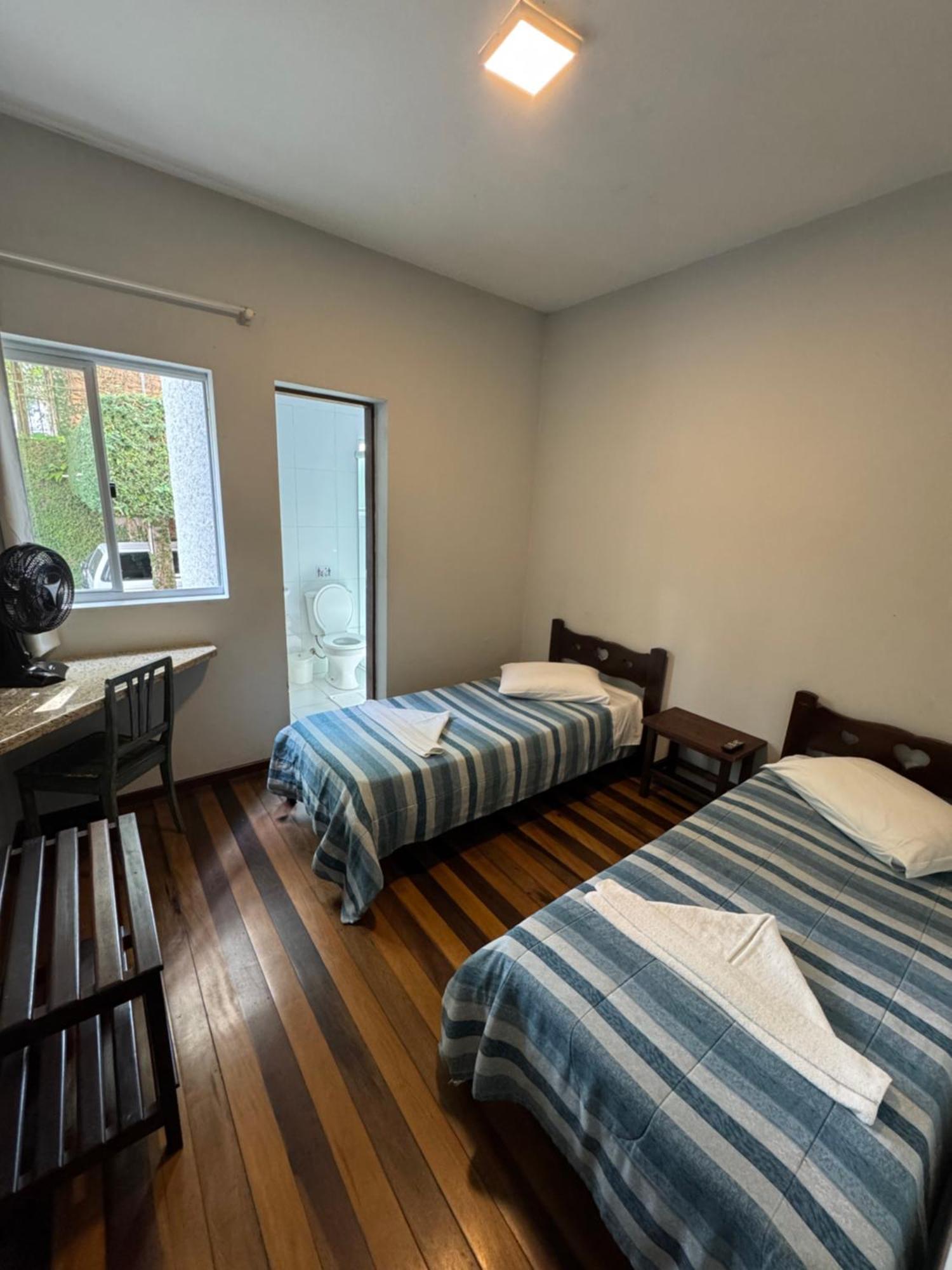 Budget Twin Room Fan