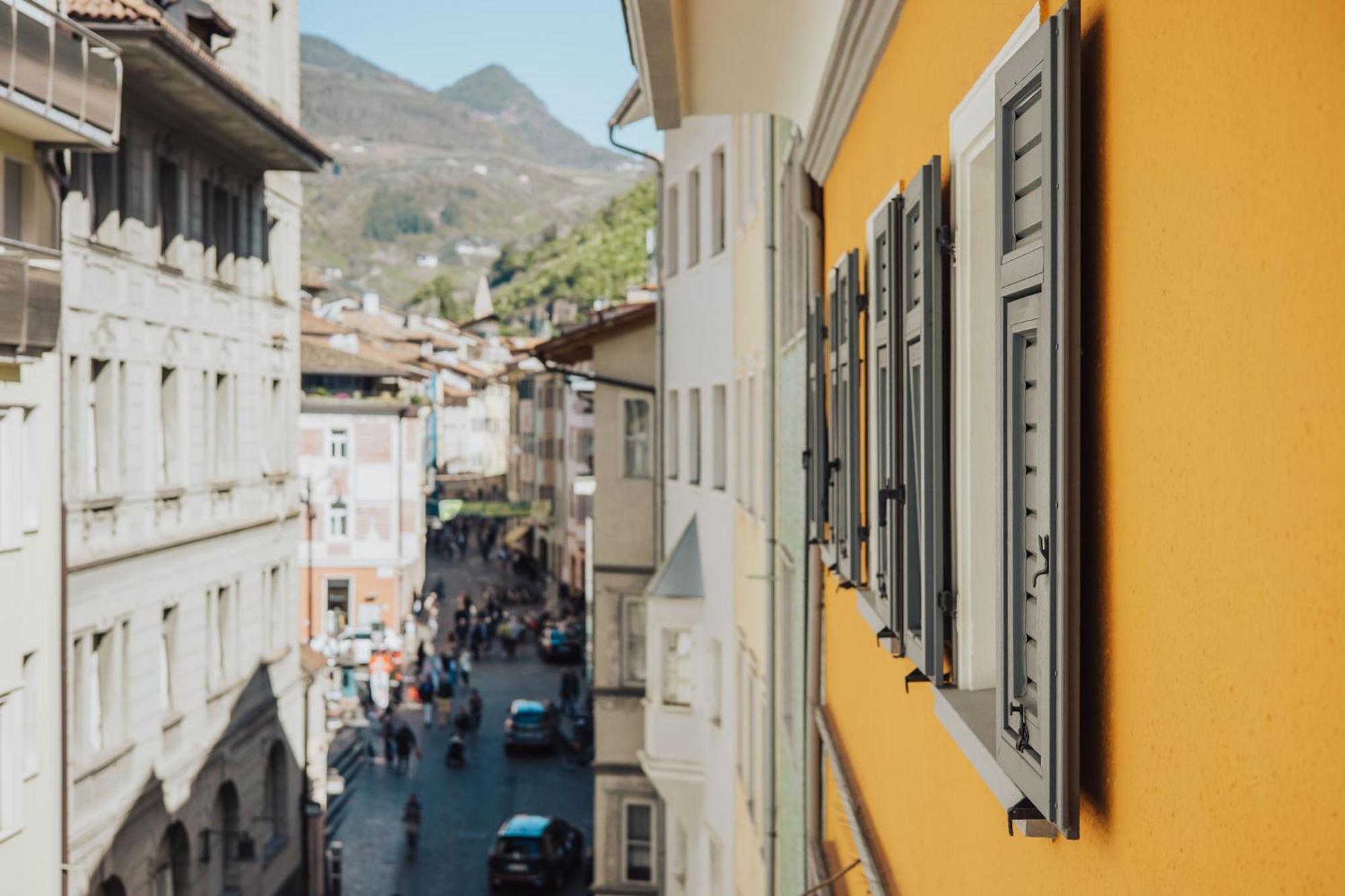 Single Room,1758596371:JPEG