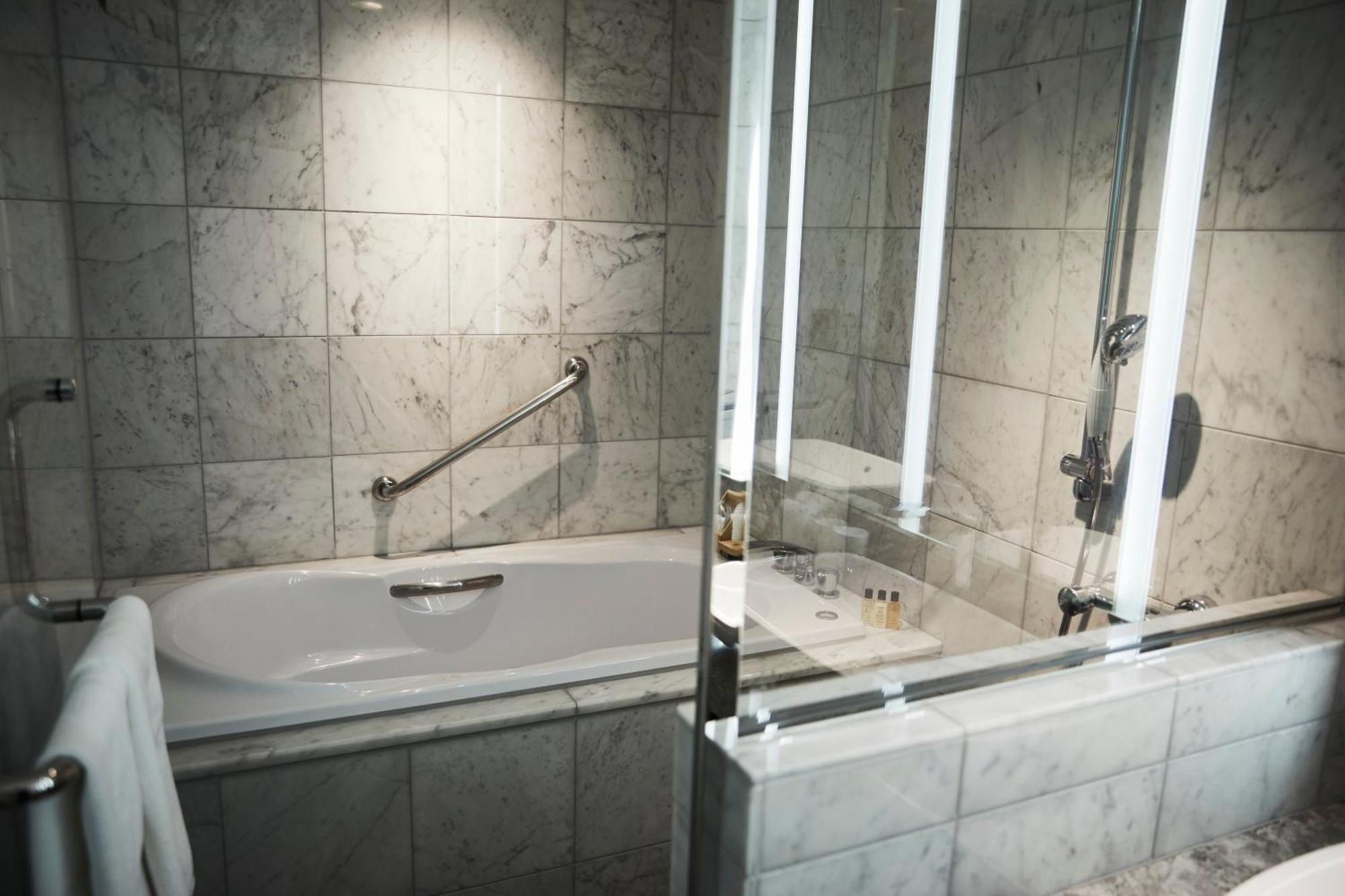 Club Floor "Premier Grand" Suite Twin Room Club Lounge Access Non-Smoking
