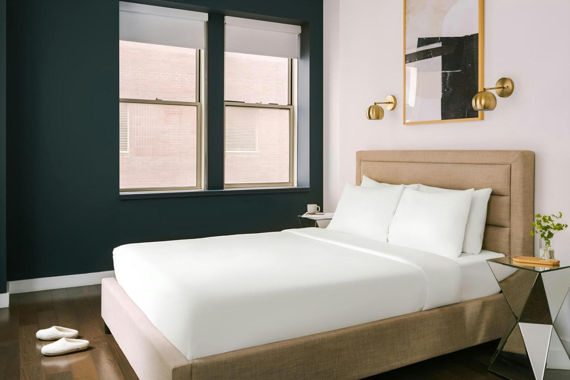 One-Bedroom Apartment Two Queen Beds Sofa Bed
