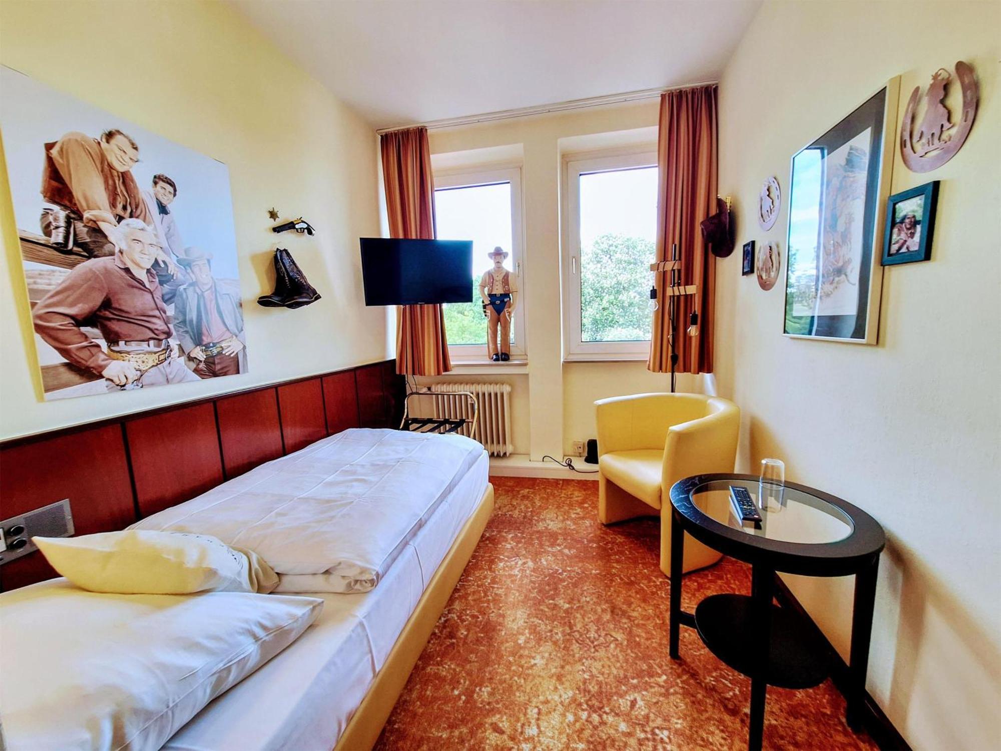Budget Single Room