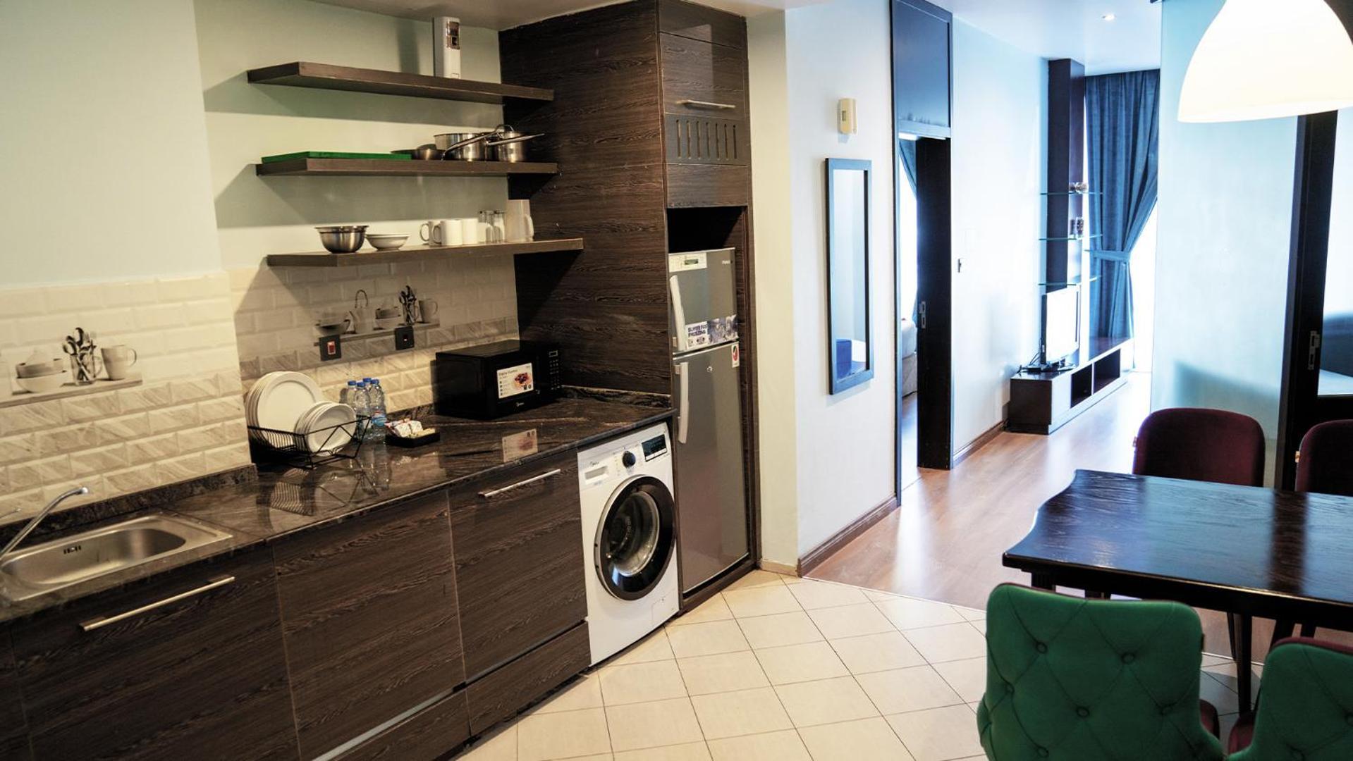 Deluxe One-Bedroom Apartment City View