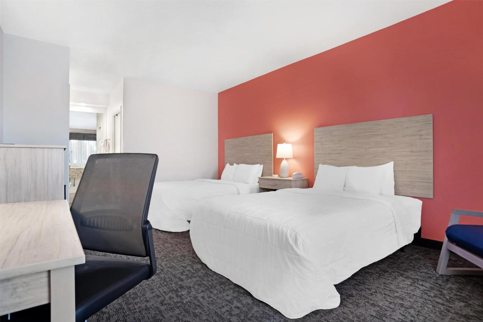 Queen Room Two Queen Beds Mobility Accessible Roll Shower