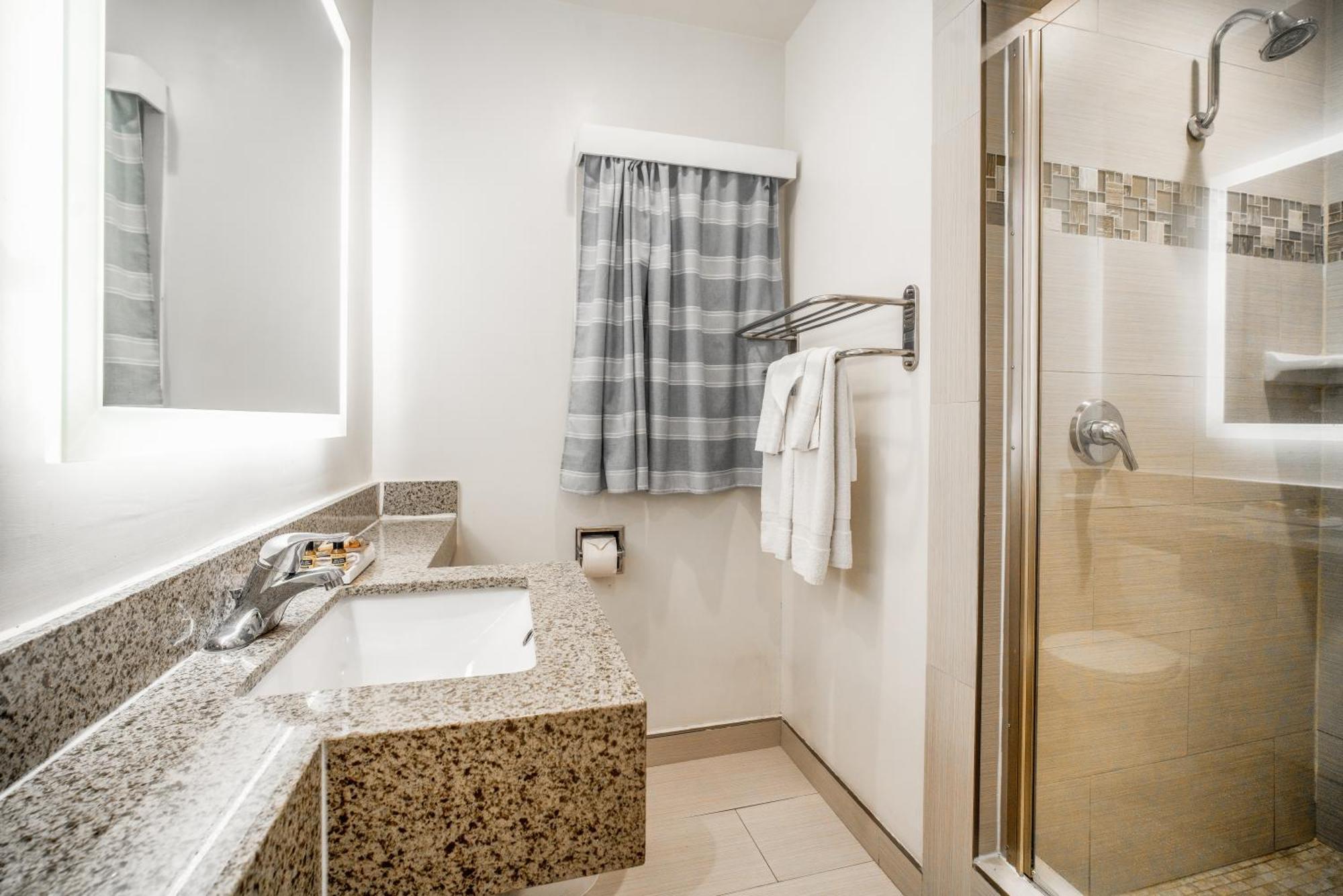 Double Room Non-Smoking